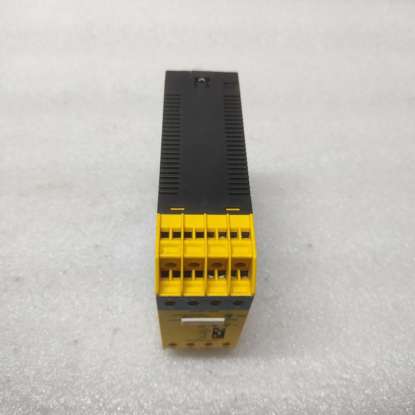 TURCK MK13-22EX0-R ISOLATING SWITCHING AMPLIFIER 24VDC NAMUR INTRINSICALLY SAFE