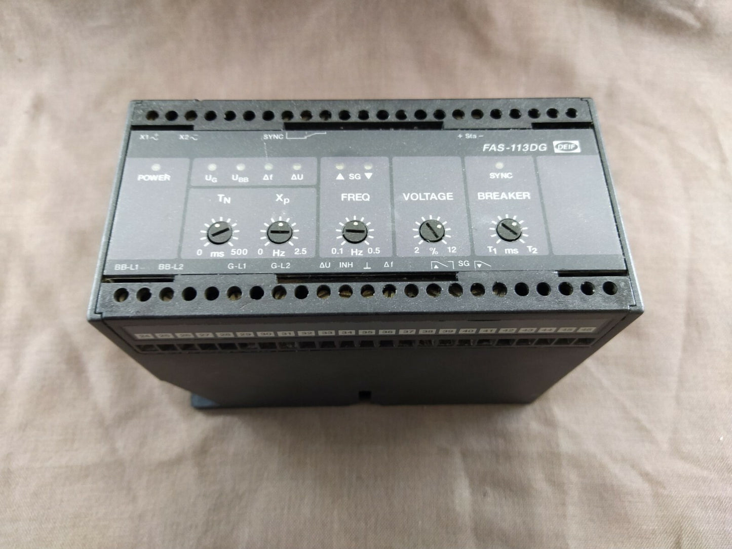 Deif FAS-113DG Synchronisation & Circuit Breaker Closing 100050045.30 FAS1113DG