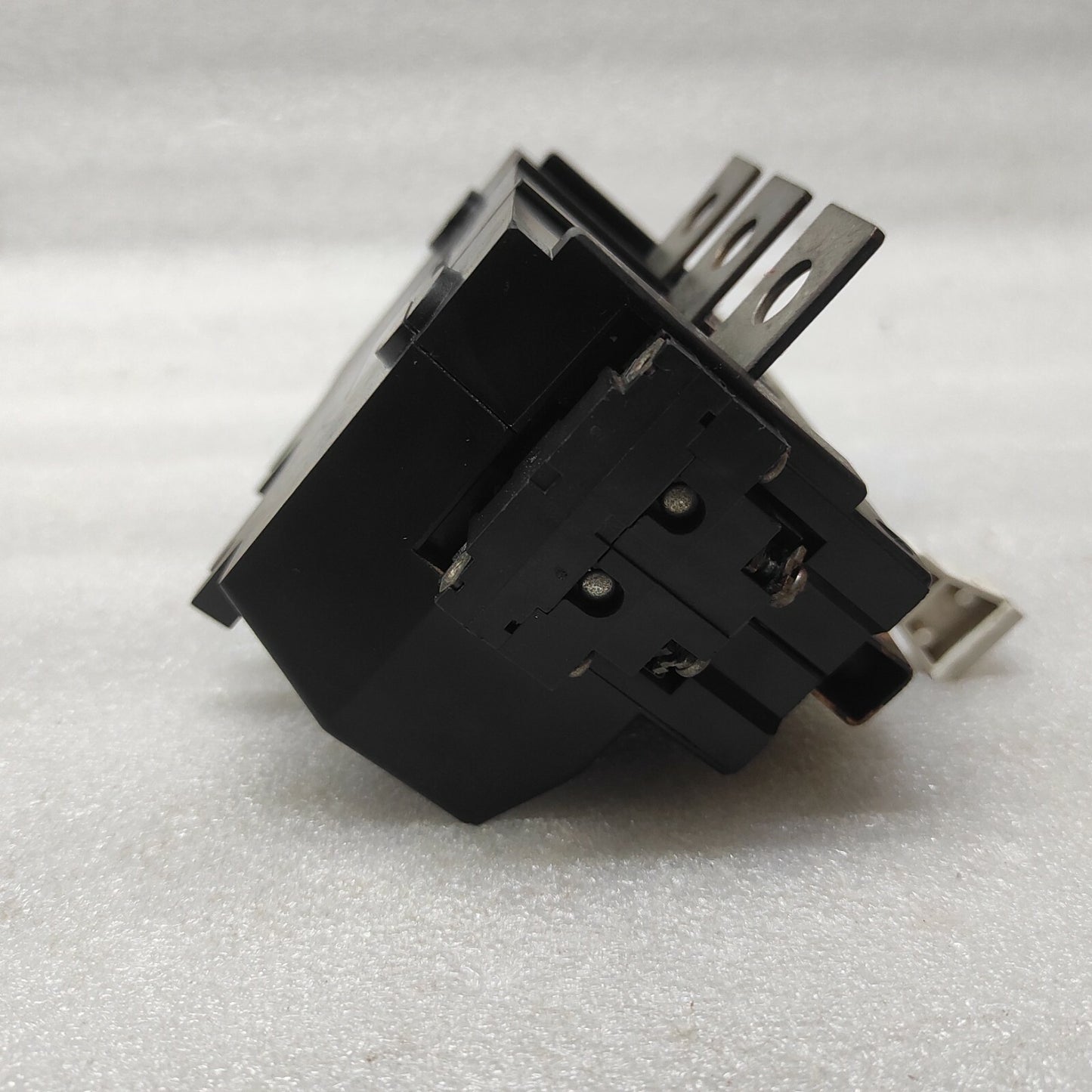 ALLEN BRADLEY CAT 592-EUTE-A OVERLOAD RELAY 120-600V