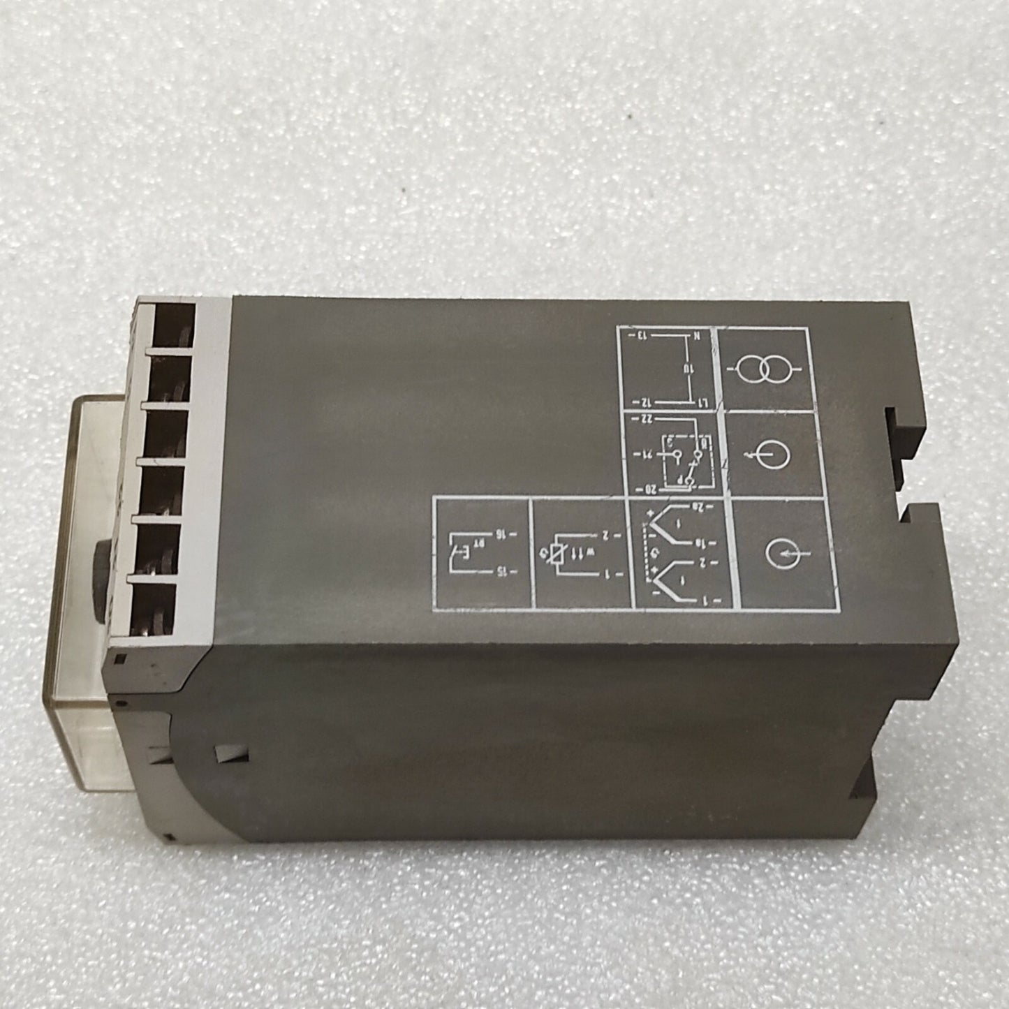 JUMO STBOW-54/10 TEMPERATURE LIMITER STB 732 86 97001998 220VAC