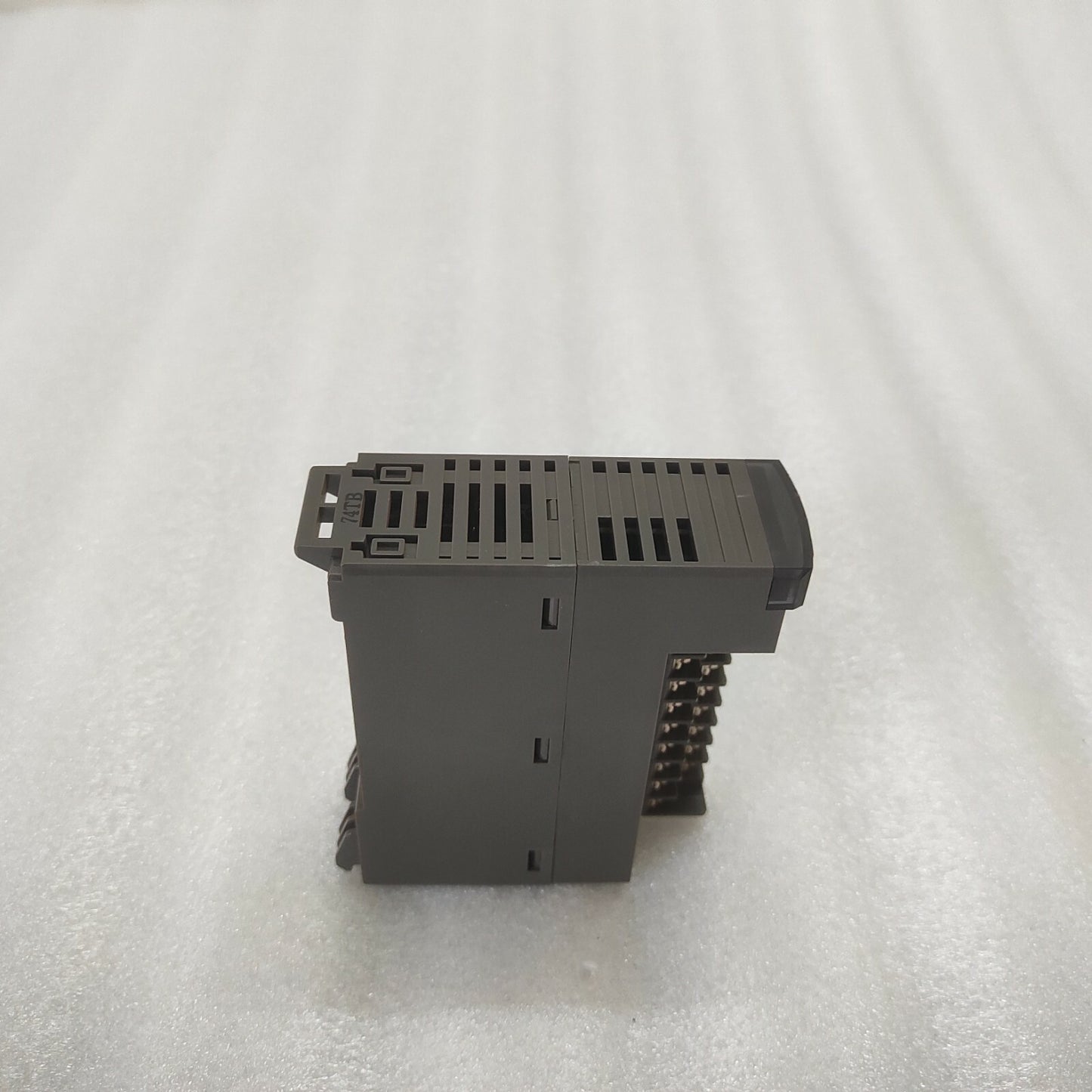FUJI ELECTRIC NP1X1606-W DIGITAL INPUT MODULE NP1X1606W