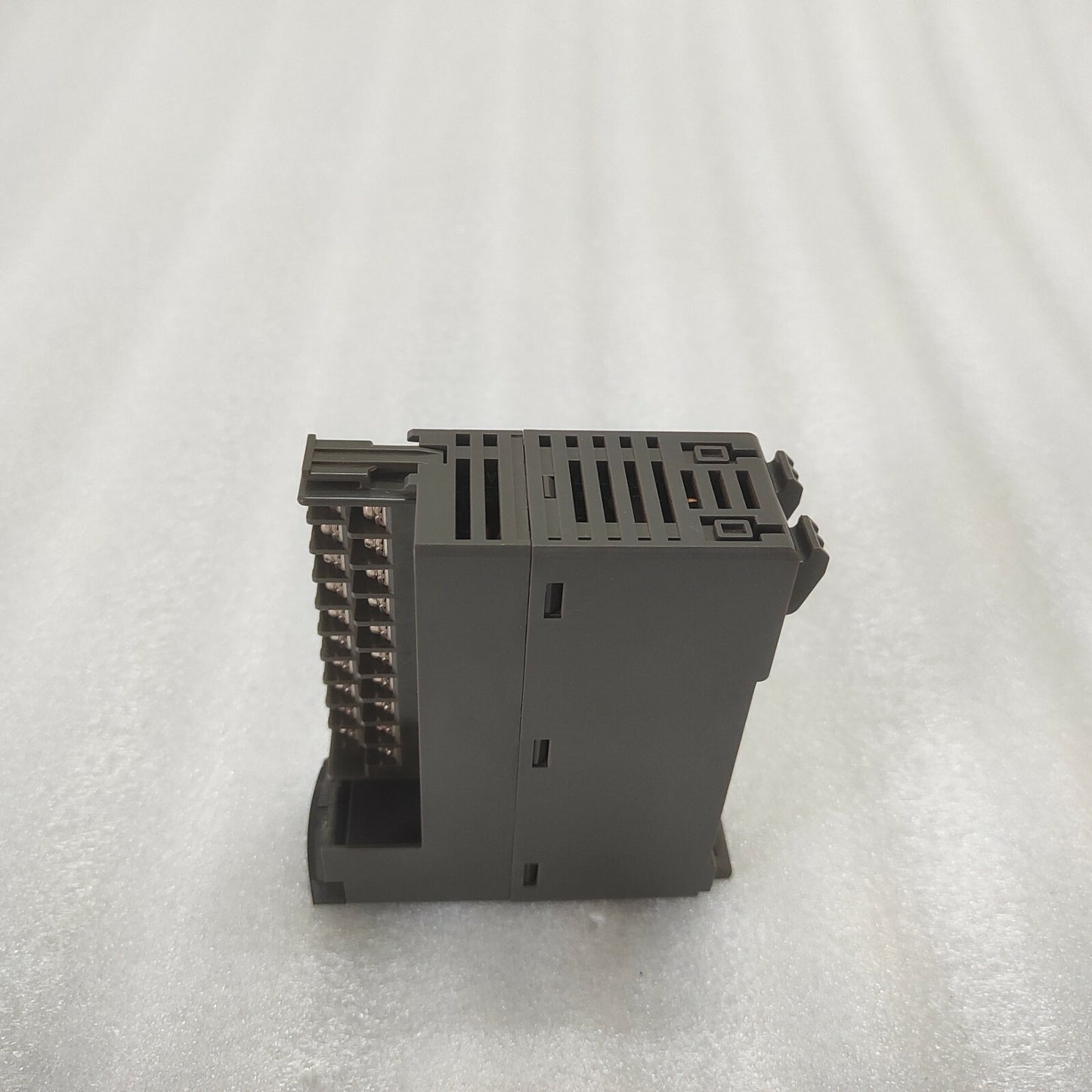 FUJI ELECTRIC NP1X1606-W DIGITAL INPUT MODULE NP1X1606W