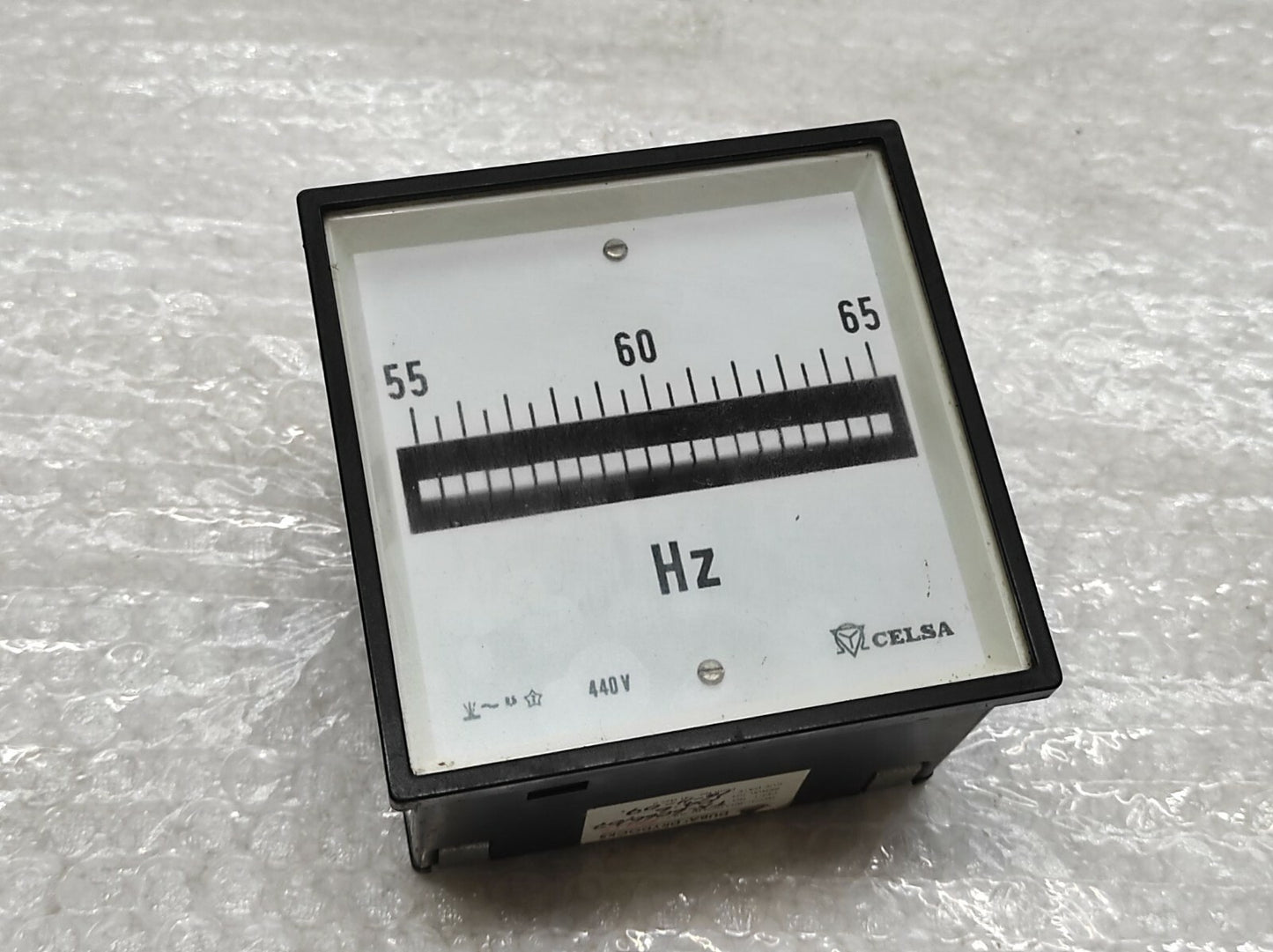 Celsa Frequency Counter Meter 440V 55-65 Hz