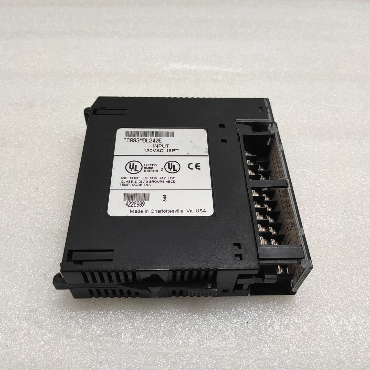 GE FANUC IC693MDL240E INPUT MODULE 120VAC