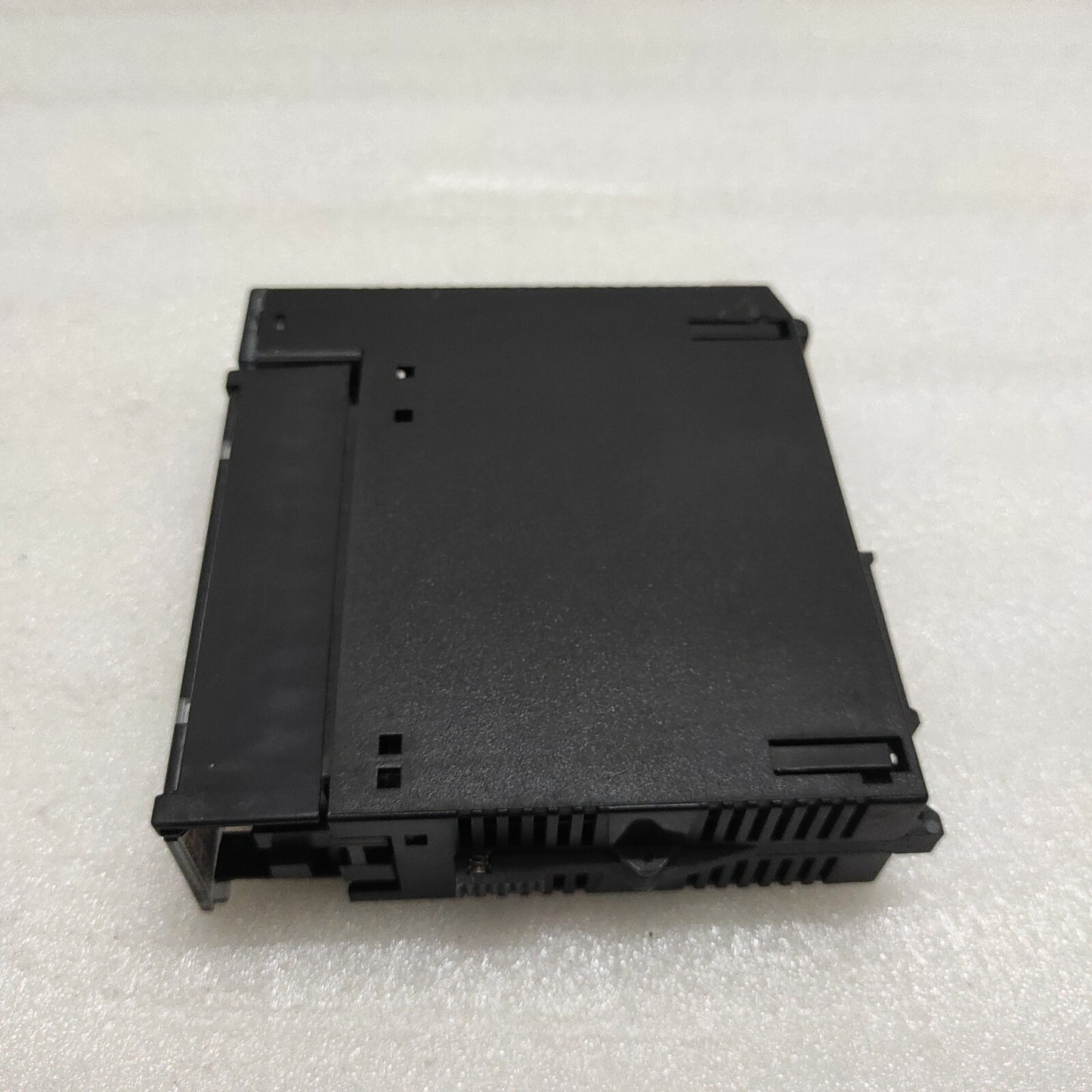 GE FANUC IC693MDL240E INPUT MODULE 120VAC