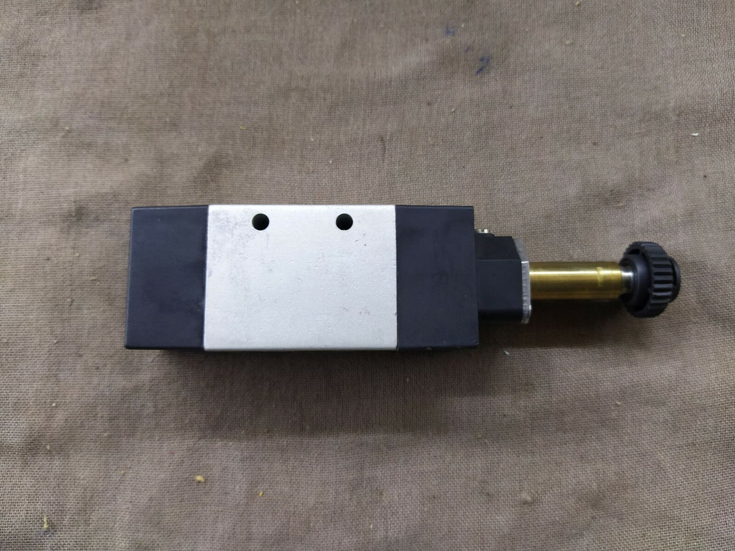 Pneumax 484.32.0.1.M57 Solenoid Spring Valve 10 BAR 484-32-0-1-M57