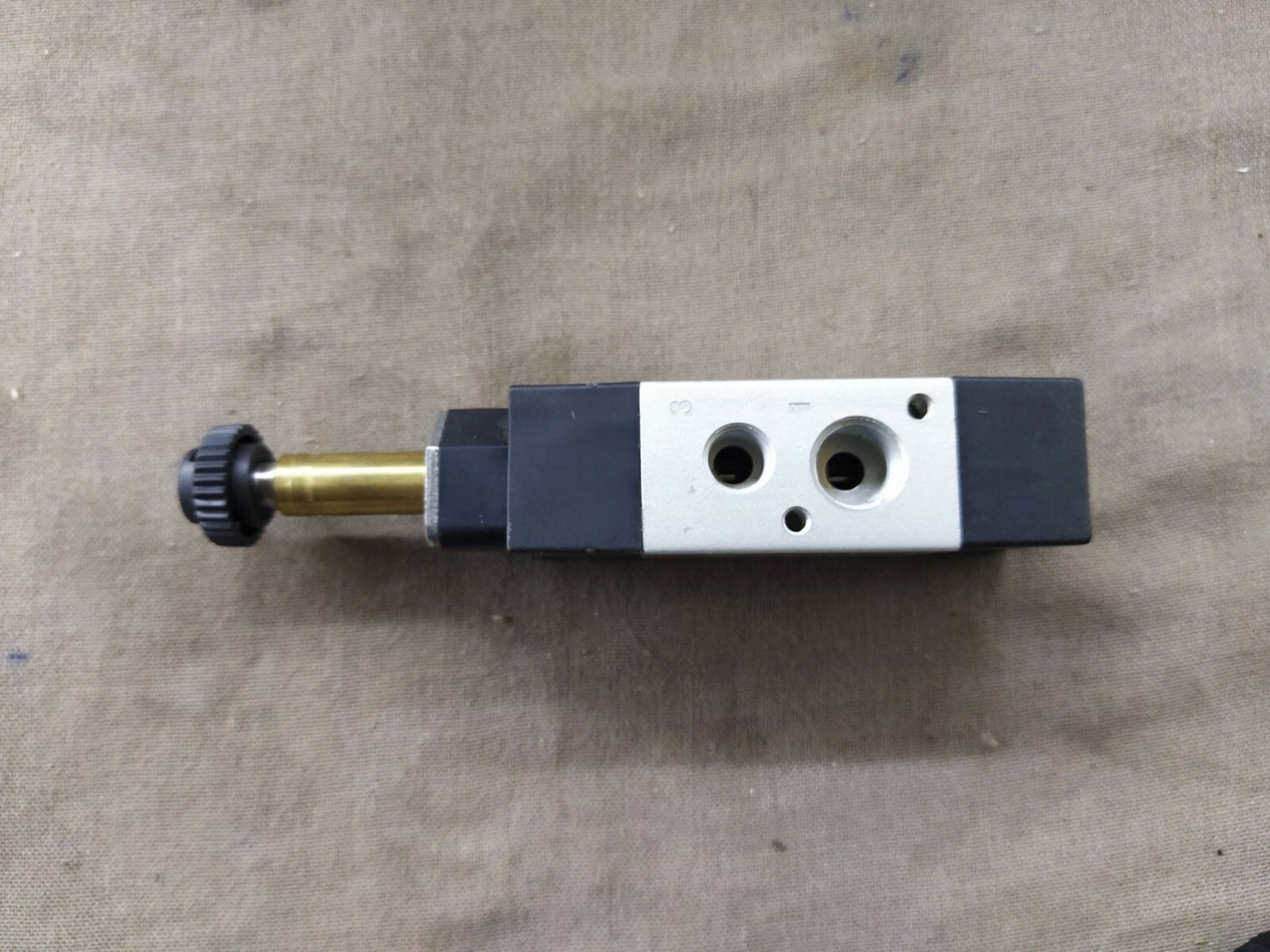 Pneumax 484.32.0.1.M57 Solenoid Spring Valve 10 BAR 484-32-0-1-M57