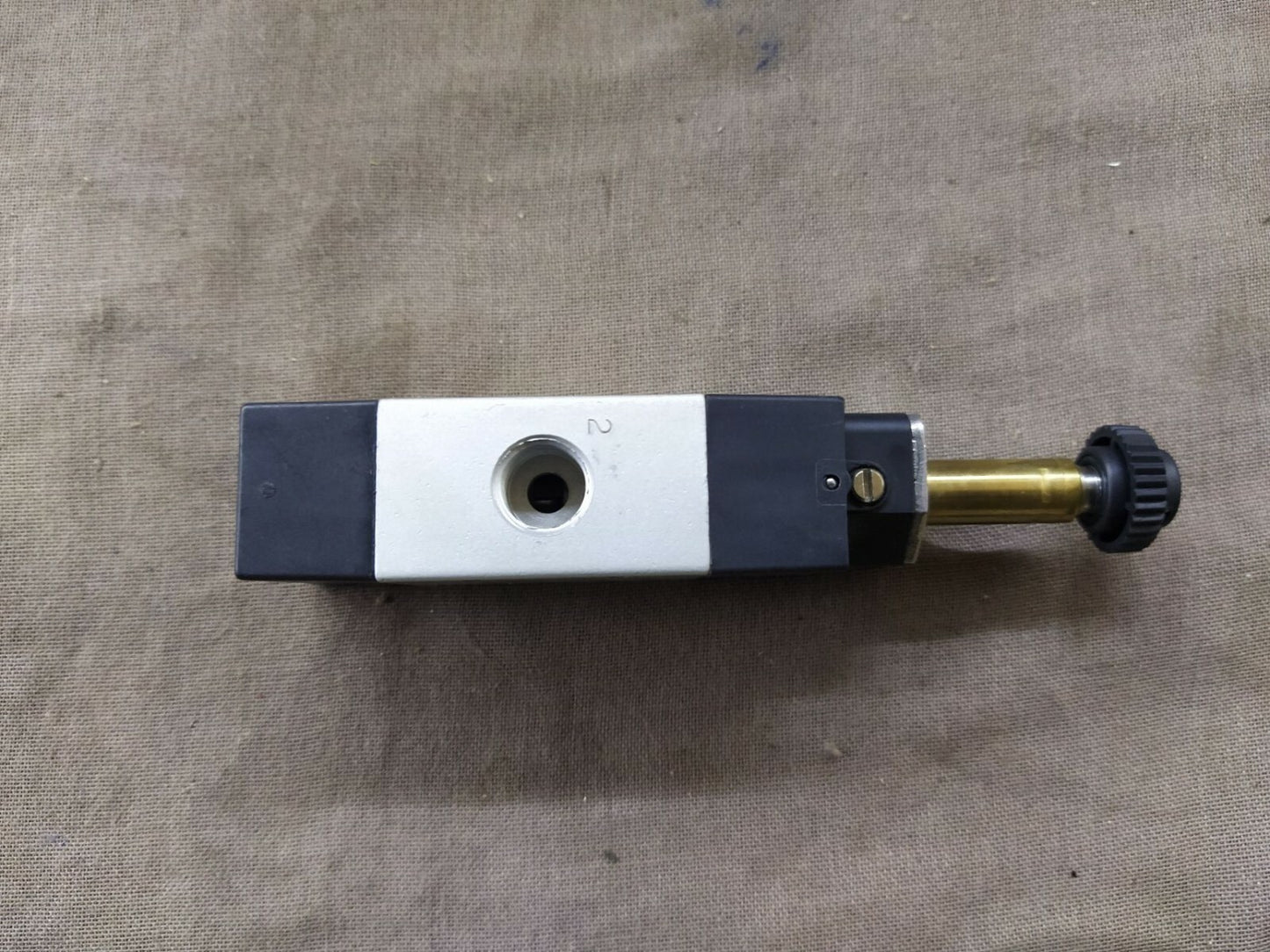 Pneumax 484.32.0.1.M57 Solenoid Spring Valve 10 BAR 484-32-0-1-M57