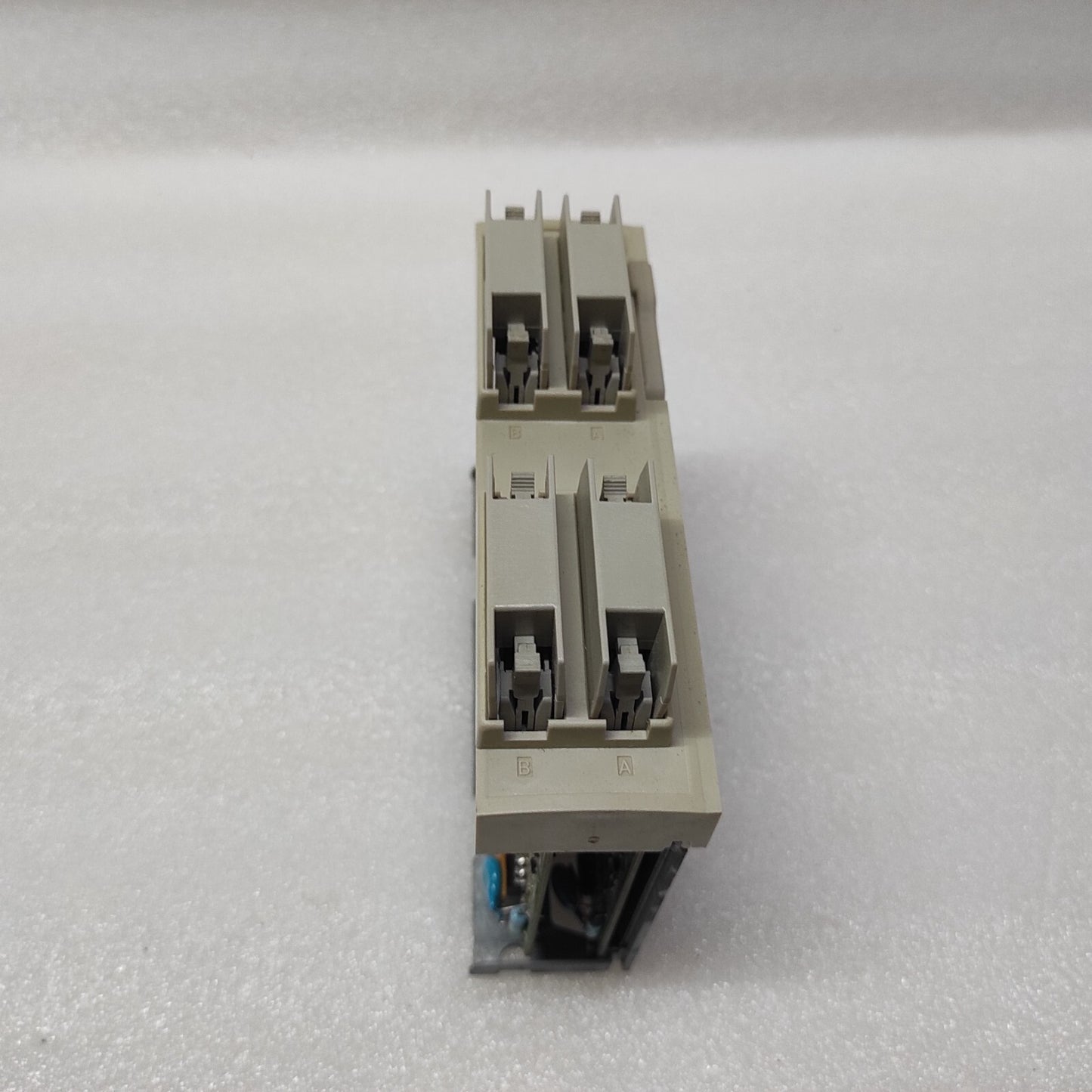 SE TSXDMZ64DTK 32I 24VDC + 32Q 0.1A