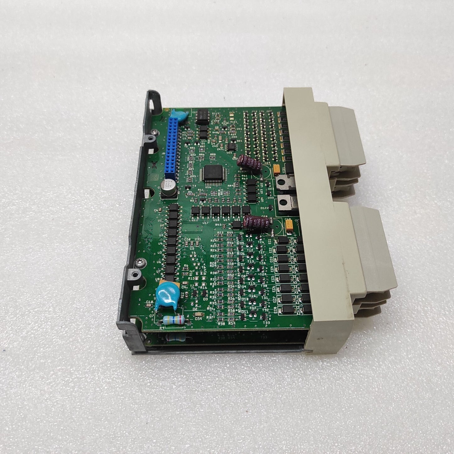 SE TSXDMZ64DTK 32I 24VDC + 32Q 0.1A