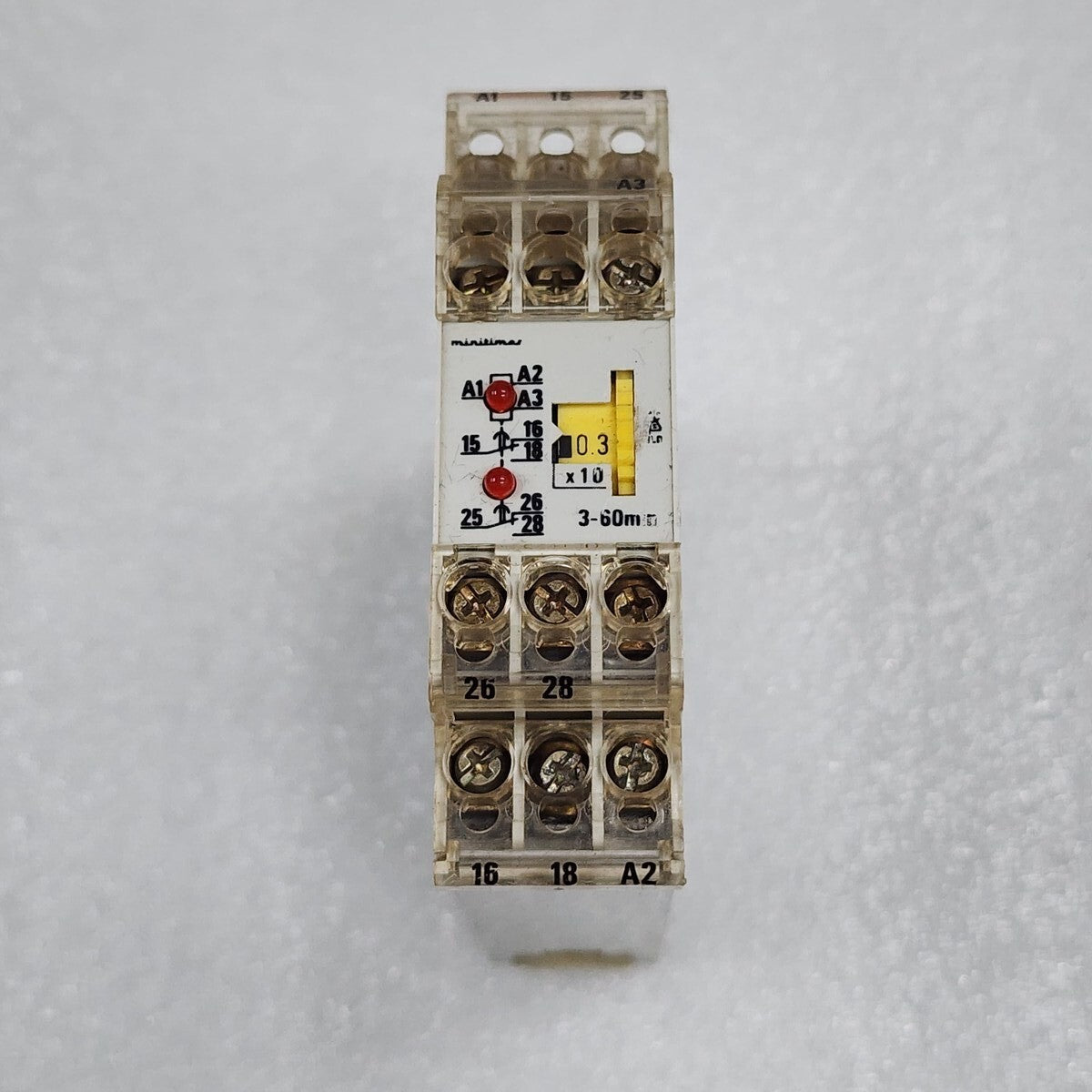 Dold MK 9906.82/024 Time Control Relay 220-240V AC/24V AC-DC MK9906.82/024
