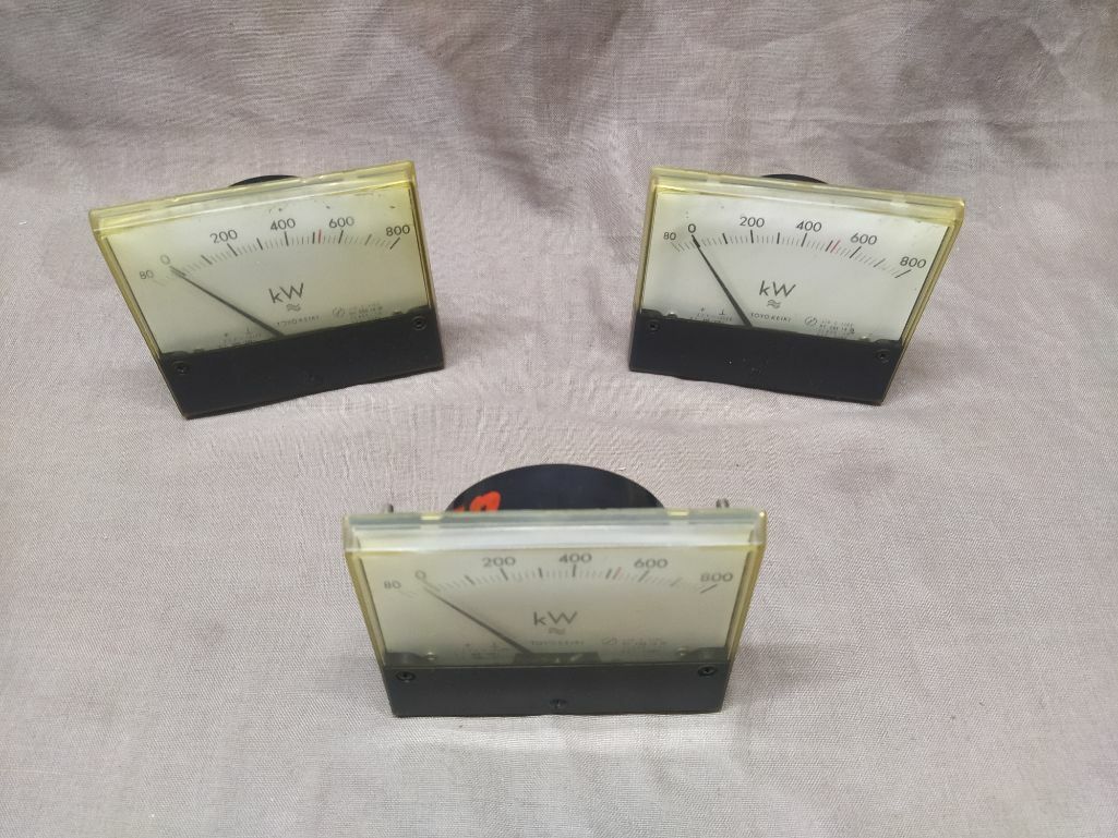 TOYO KEIKI ECF-12NZT WATTMETER PT 460/115V CT 1200/5A 80-800kW