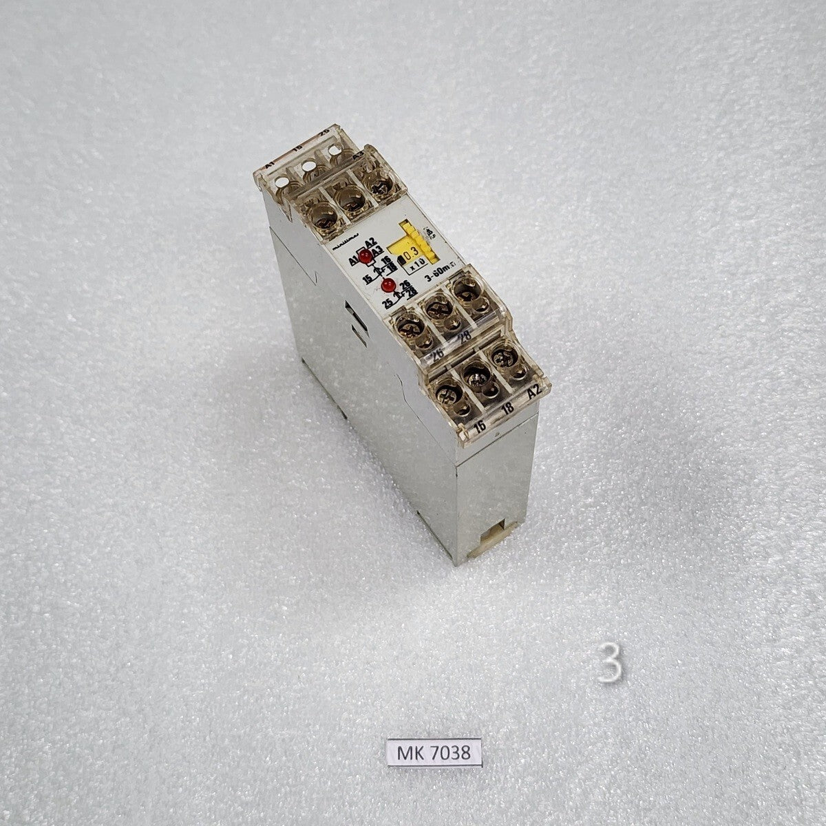 Dold MK 9906.82/024 Time Control Relay 220-240V AC/24V AC-DC MK9906.82/024
