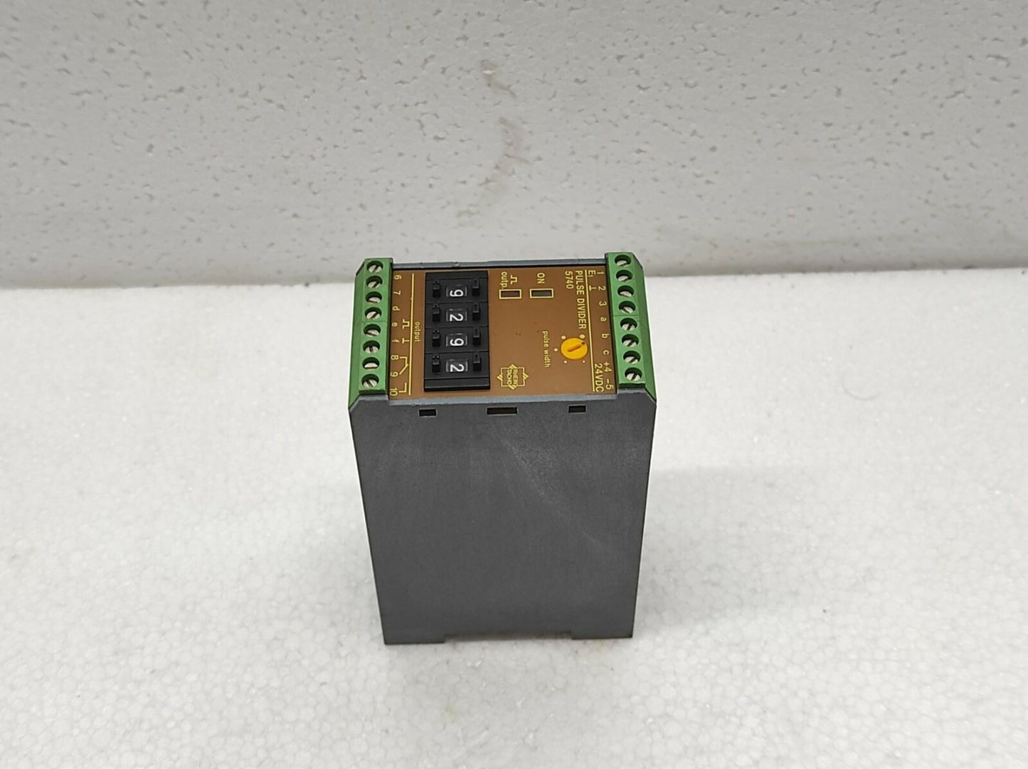 RHEINTACHO MESSTECHNIK PULSE DIVIDER 5740 24VDC 1343/005
