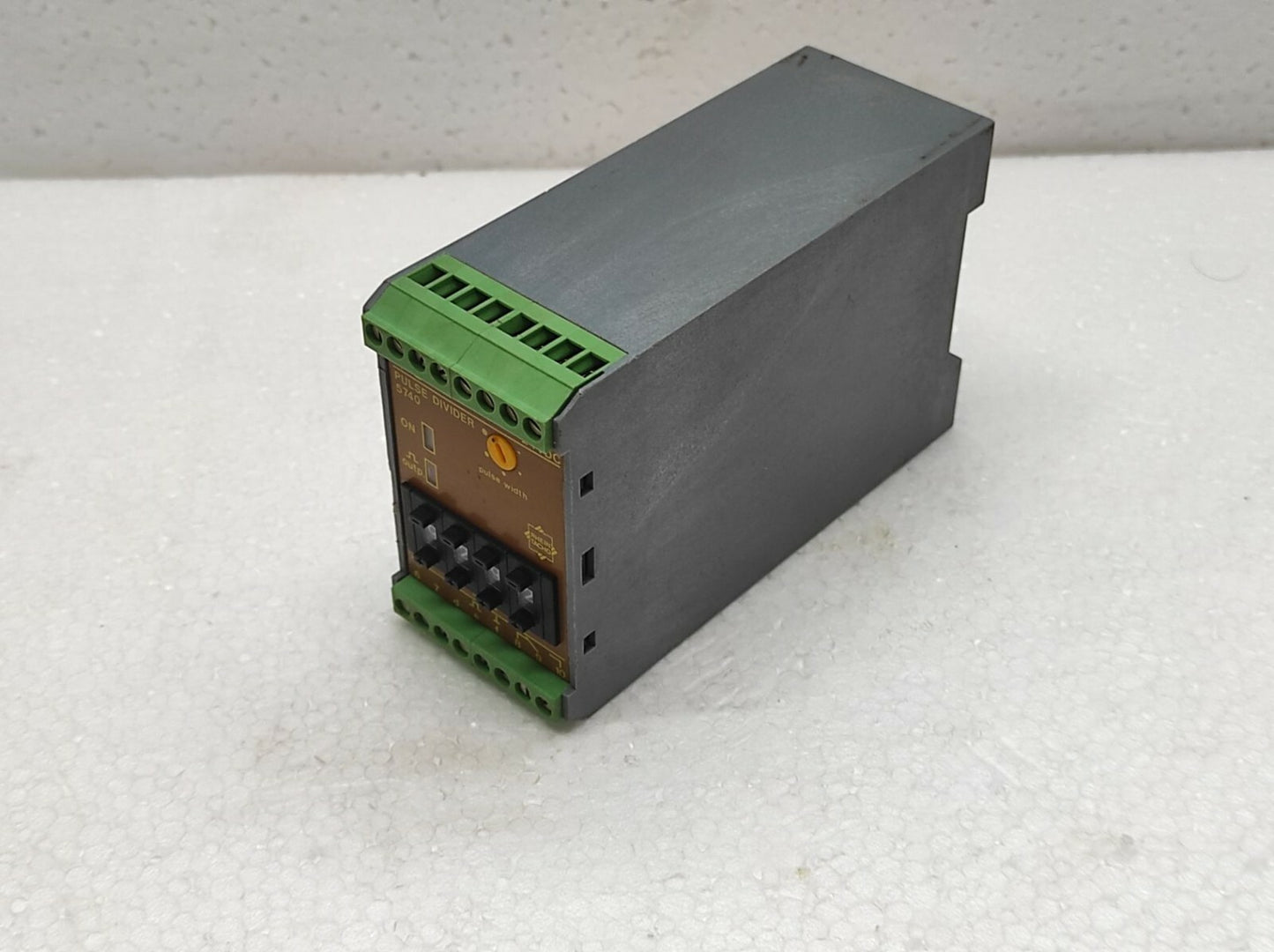 RHEINTACHO MESSTECHNIK PULSE DIVIDER 5740 24VDC 1343/005