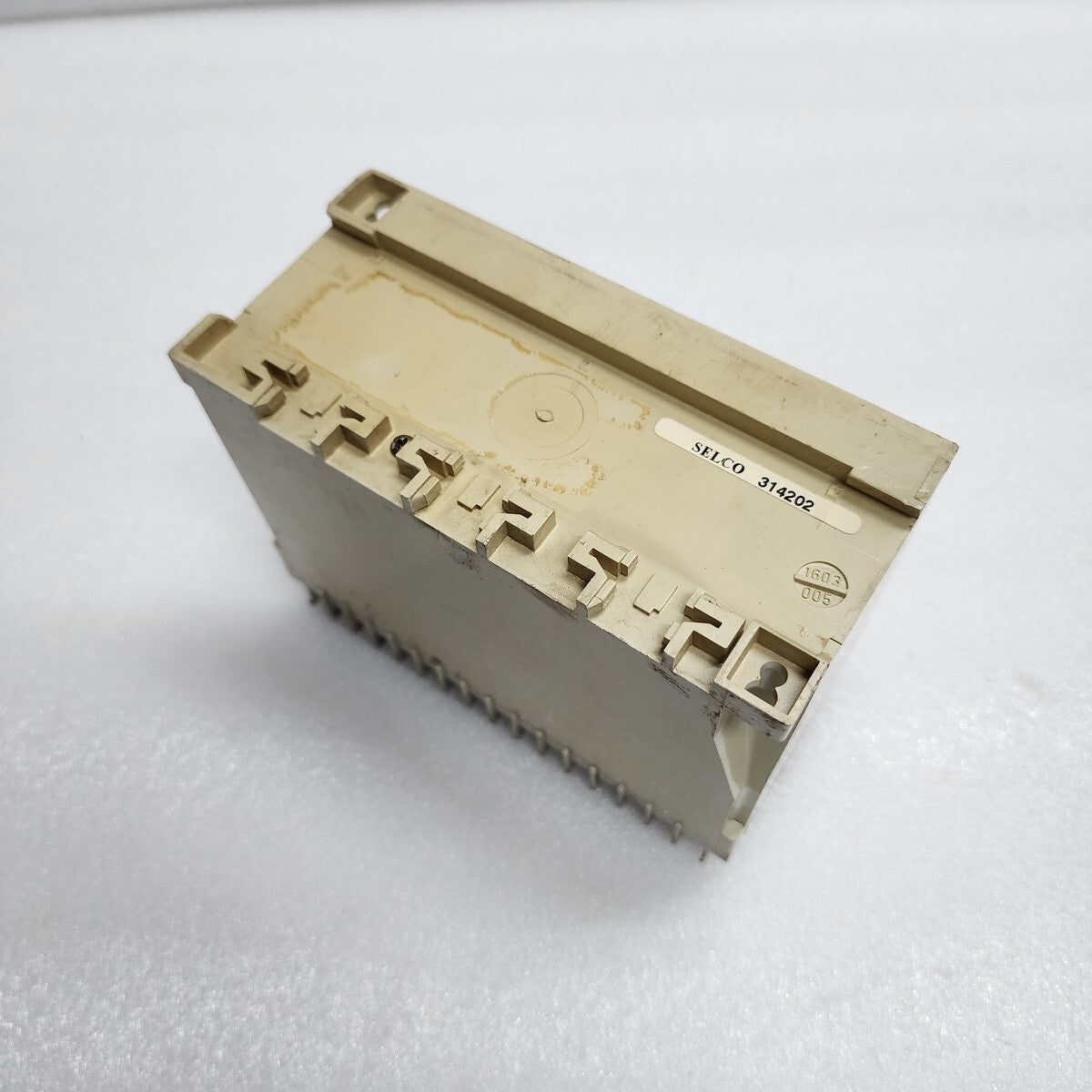 SELCO T4500-00 AUTO-SYNCHRONIZER 380-440V