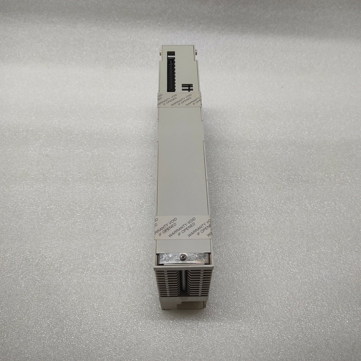 SE 140ACO02000 ANALOG OUTPUT MODULE