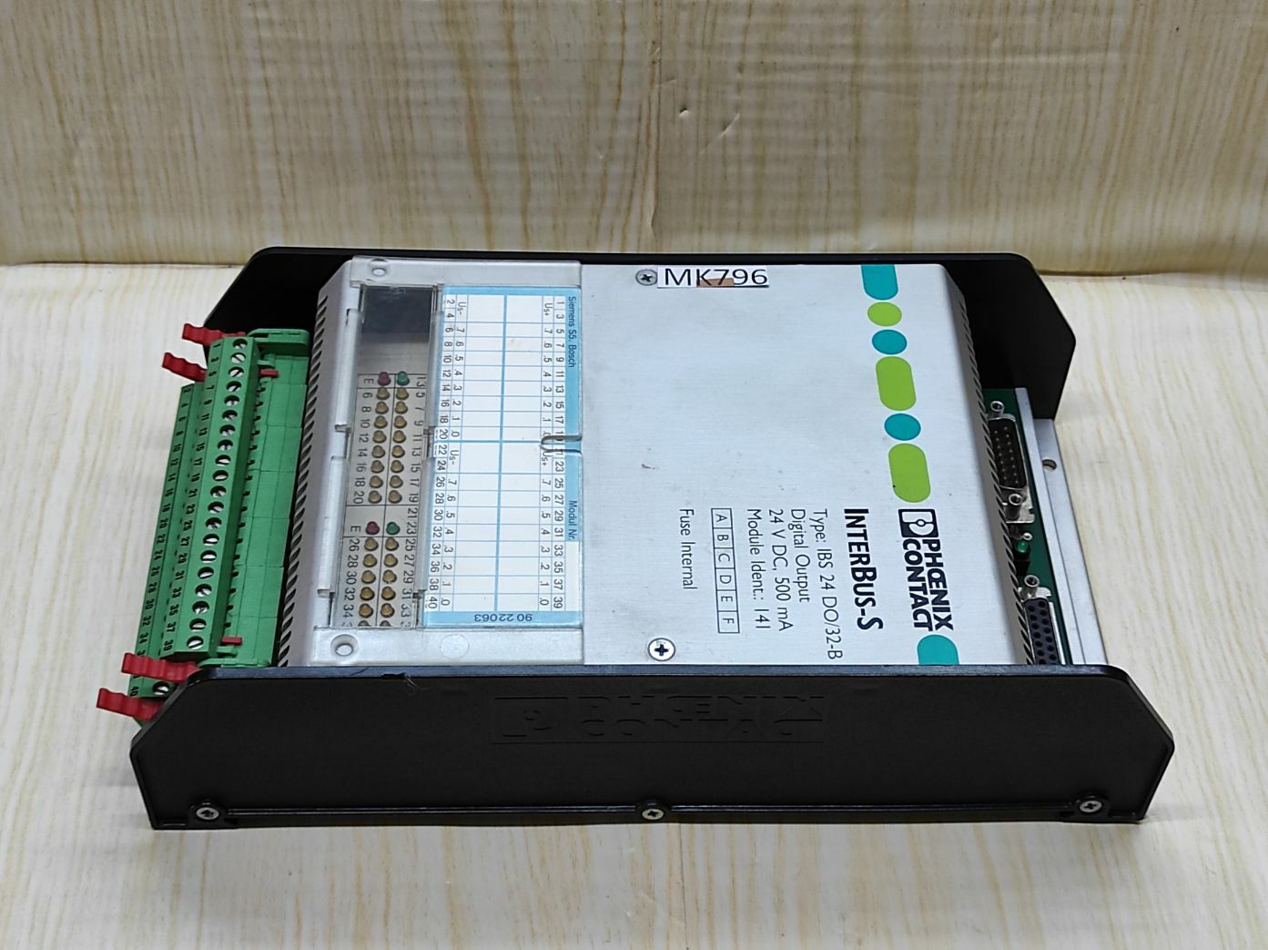 Phoenix Contact INTERBUS-S IBS 24 DO/32-B Digital Output Module 24V DC