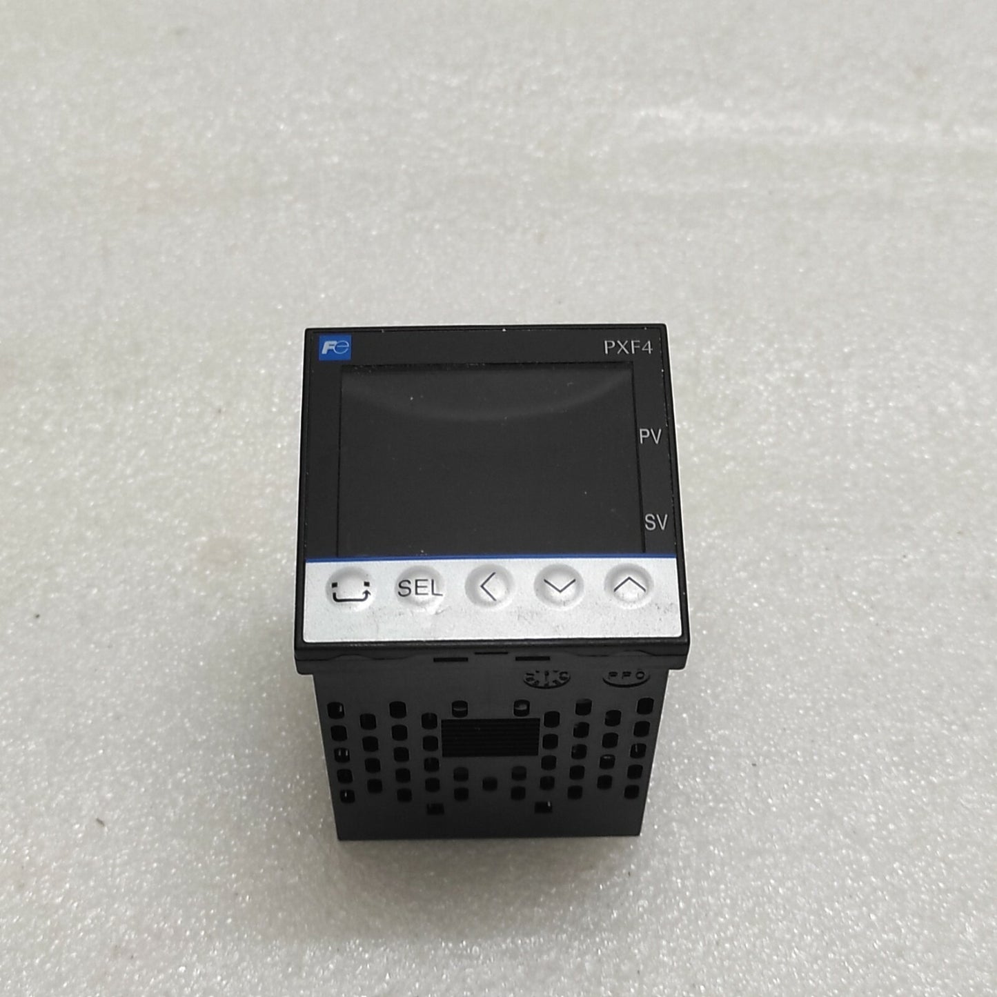 FUJI ELECTRIC PXF4 TEMPERATURE CONTROLLER PXF4AEY2-FV100 100-240V 48X48 MM