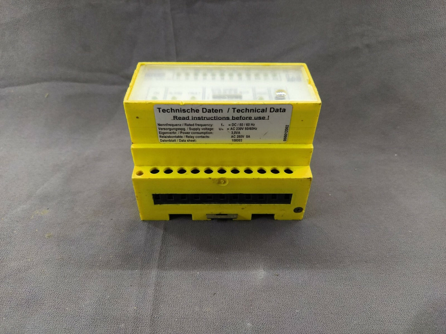 Bender EDS 470-12 Insulation Fault Evaluator B95012002 EDS470-12