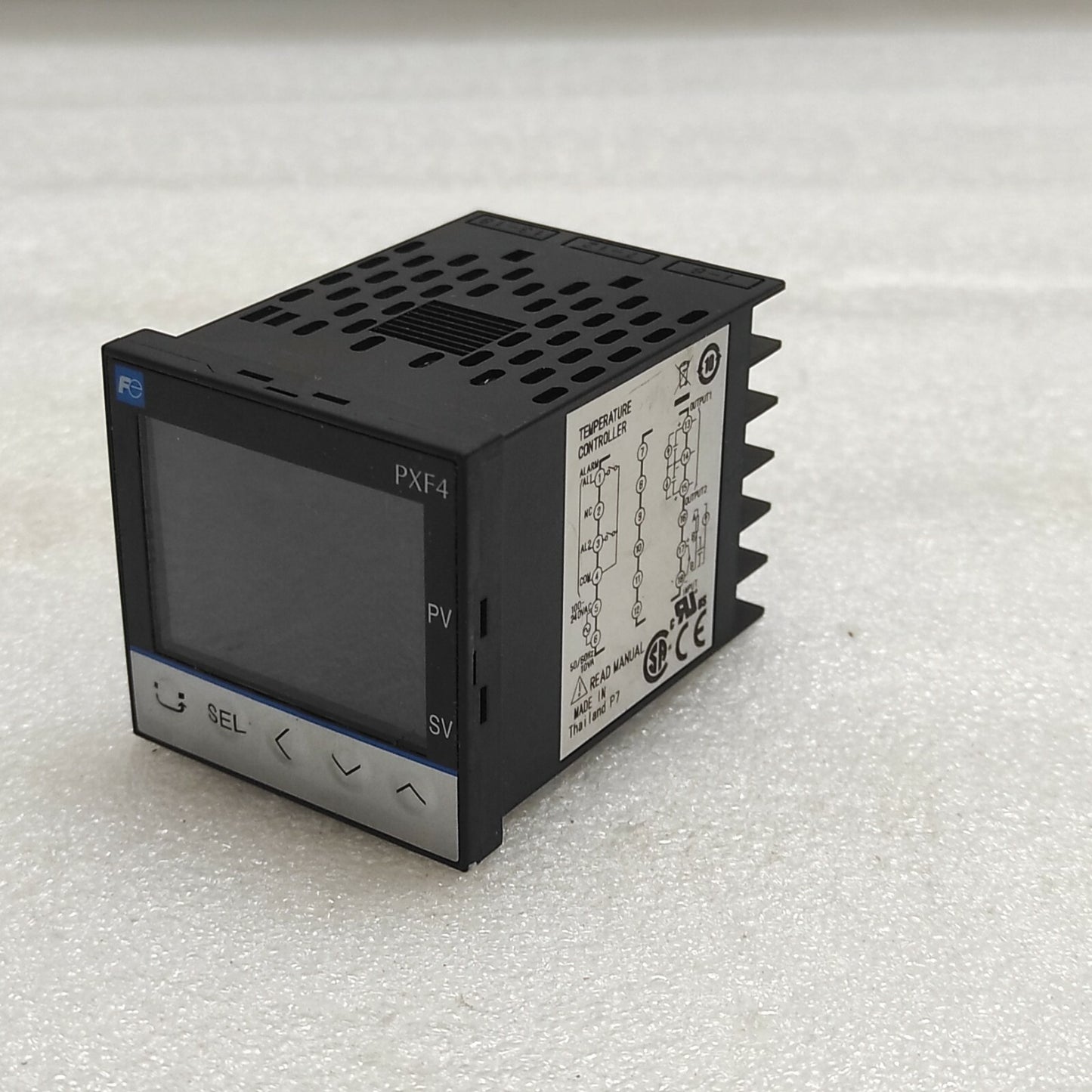 FUJI ELECTRIC PXF4 TEMPERATURE CONTROLLER PXF4AER2-1V100-P 100-240VAC