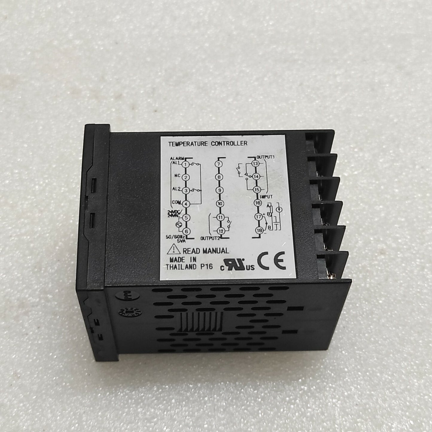 FUJI ELECTRIC PXF4 TEMPERATURE CONTROLLER PXF4ABY2-1BY00-P 100-240V 48X48 MM
