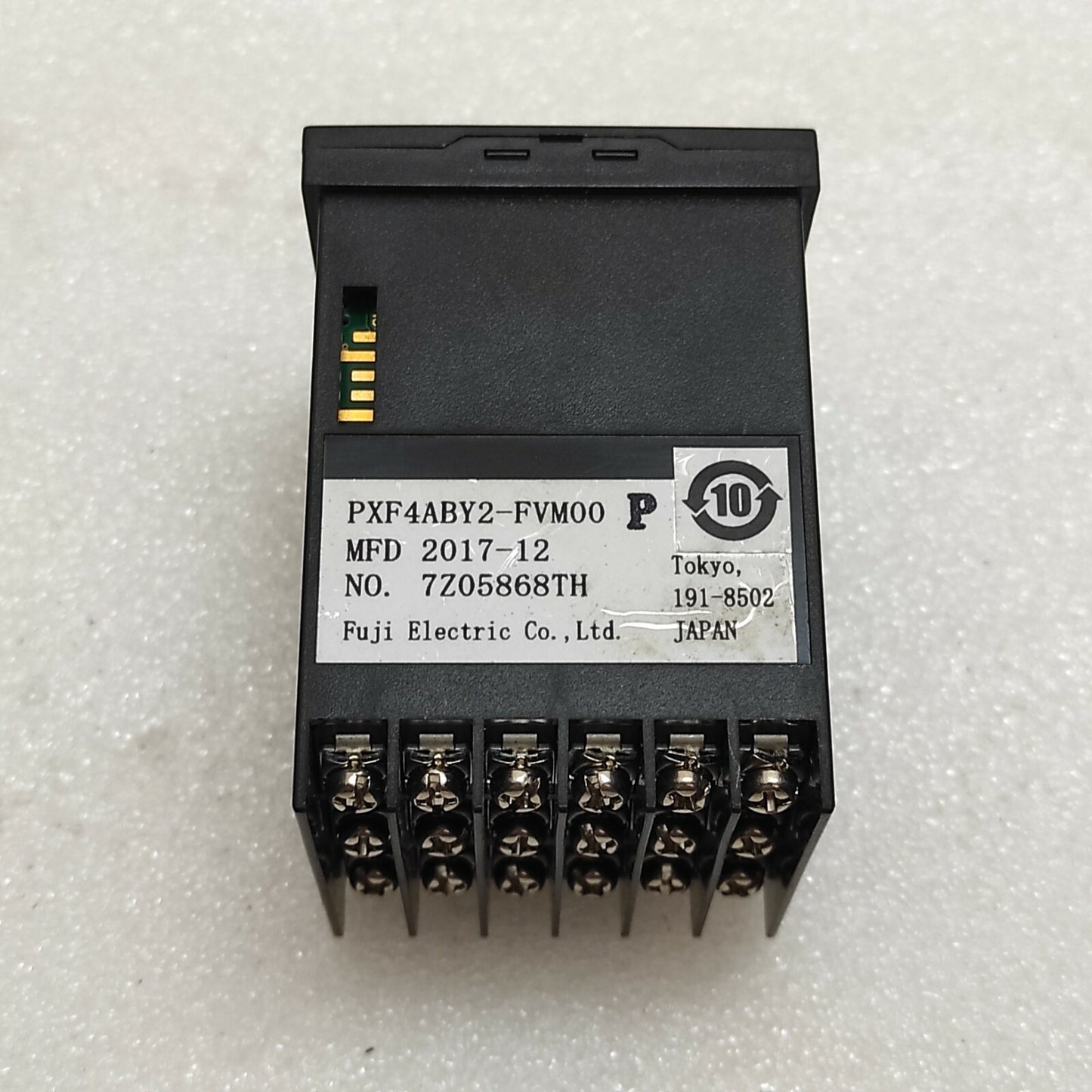 FUJI ELECTRIC PXF4 TEMPERATURE CONTROLLER PXF4ABY2-FVM00-P 100-240V 48X48 MM