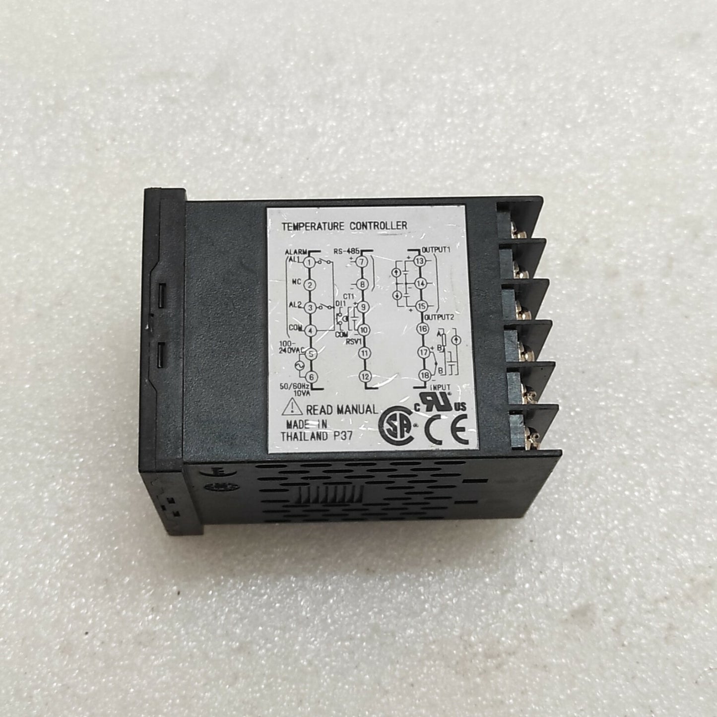 FUJI ELECTRIC PXF4 TEMPERATURE CONTROLLER PXF4AER2-1VS00-P 100-240V 48X48 MM