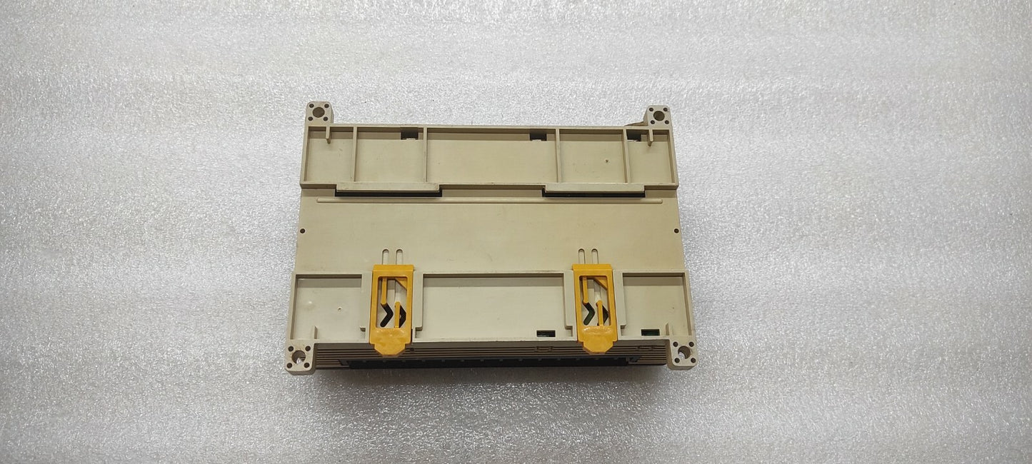 OMRON CPM1A-40CDR-D-V1 PROGRAMMABLE CONTROLLER