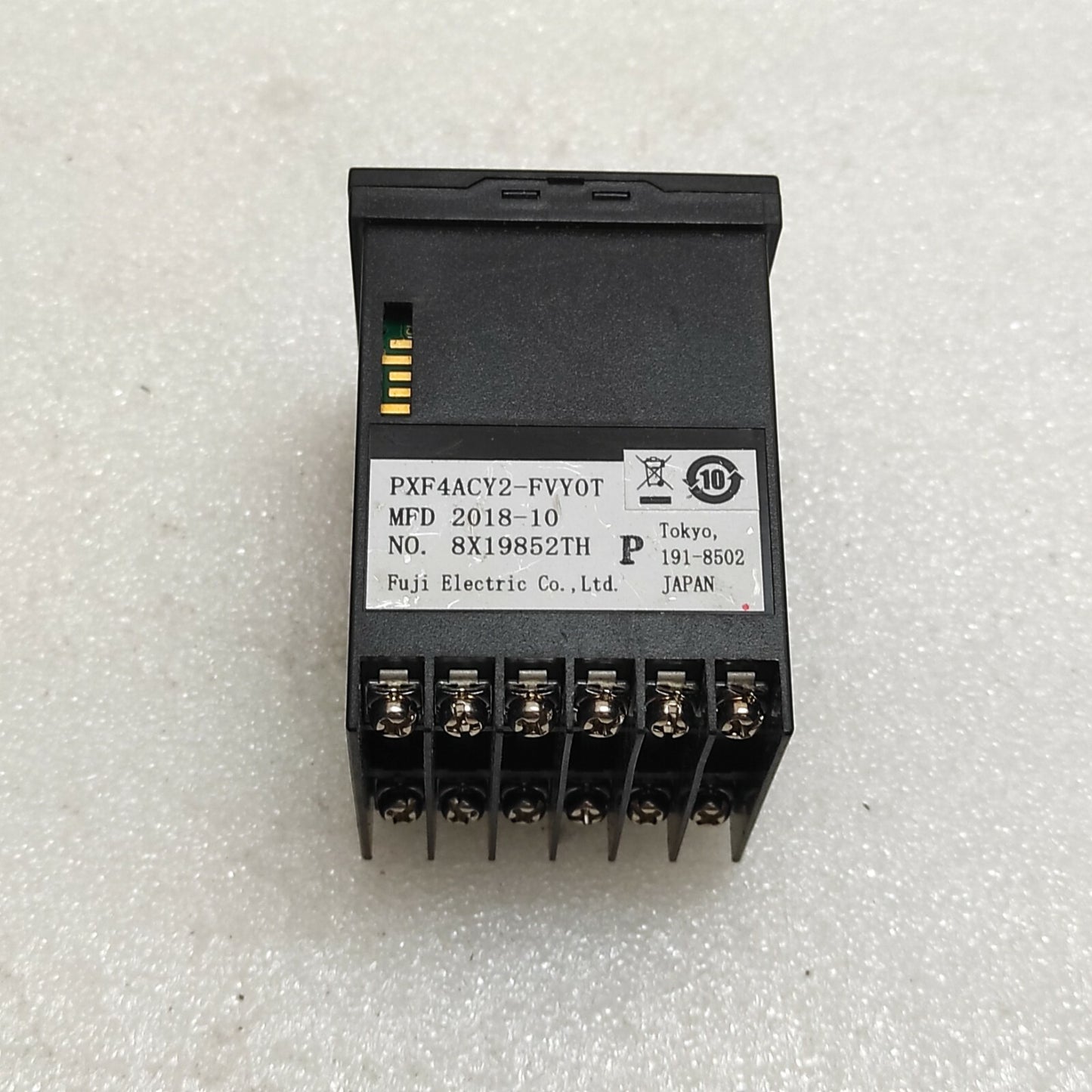 FUJI ELECTRIC PXF4 TEMPERATURE CONTROLLER PXF4ACY2-FVY0T 100-240V 48X48 MM