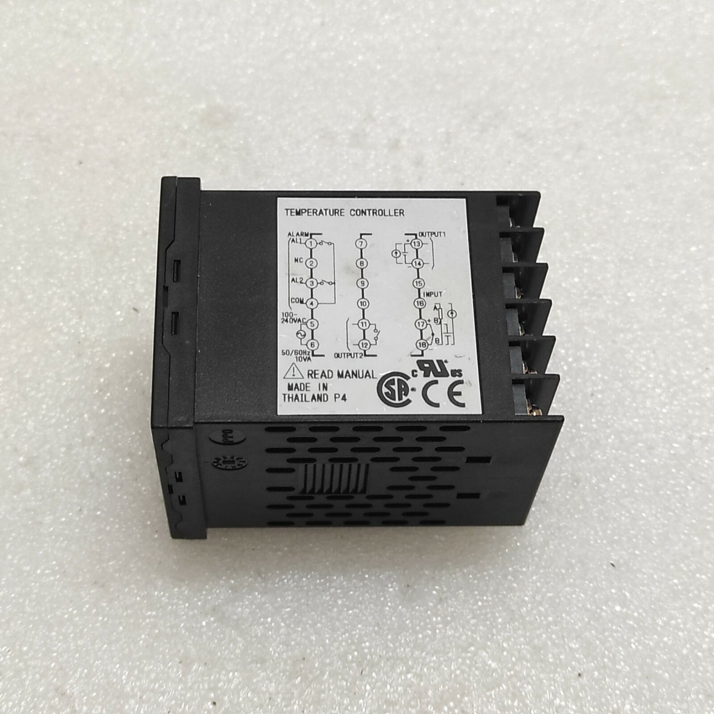 FUJI ELECTRIC PXF4 TEMPERATURE CONTROLLER PXF4ACY2-FVY0T 100-240V 48X48 MM