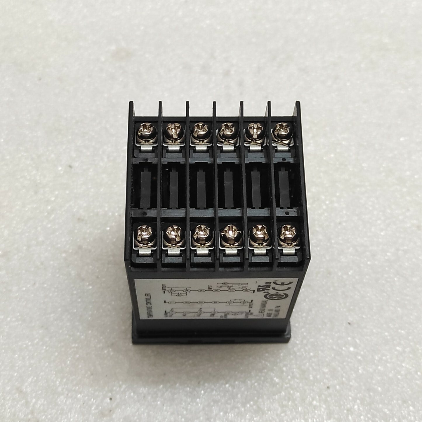FUJI ELECTRIC PXF4 TEMPERATURE CONTROLLER PXF4ACY2-FVY0T 100-240V 48X48 MM