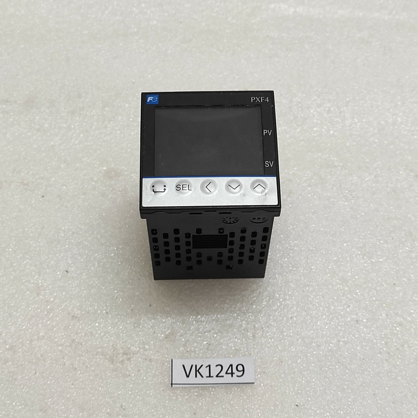 FUJI ELECTRIC PXF4 TEMPERATURE CONTROLLER PXF4ACY2-FVY0T 100-240V 48X48 MM