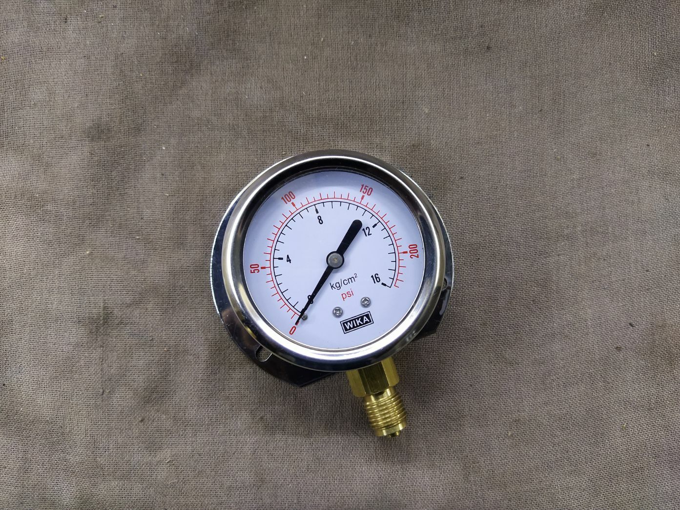 WIKA Pressure Gauge 16 KG/CM2 // 250 PSI