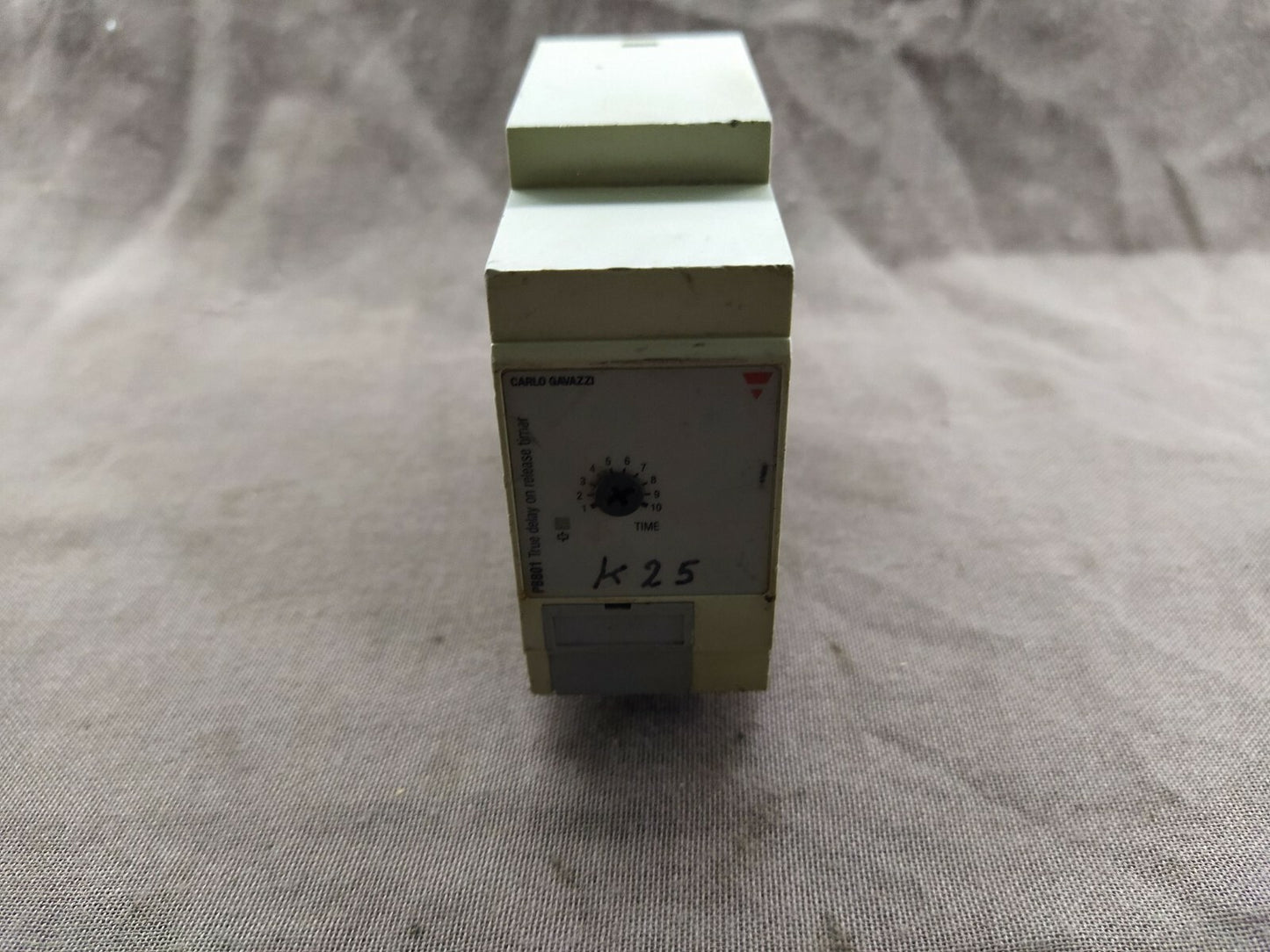 Carlo Gavazzi PBB01DM24 DPDT Delay on Release Timer
