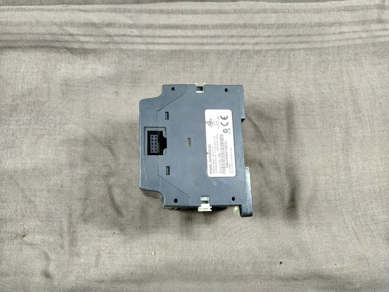 Delta Electronics DVP04AD-E2 Input Output Module DVP04ADE2
