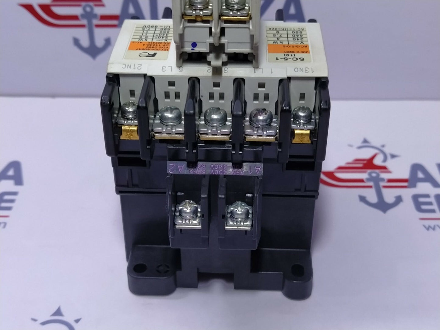 Fuji SC-5-1 (19) Magnetic Contactor 32A Coil 400-440V 4NC0H0-11 Aux Relay SZ-A11