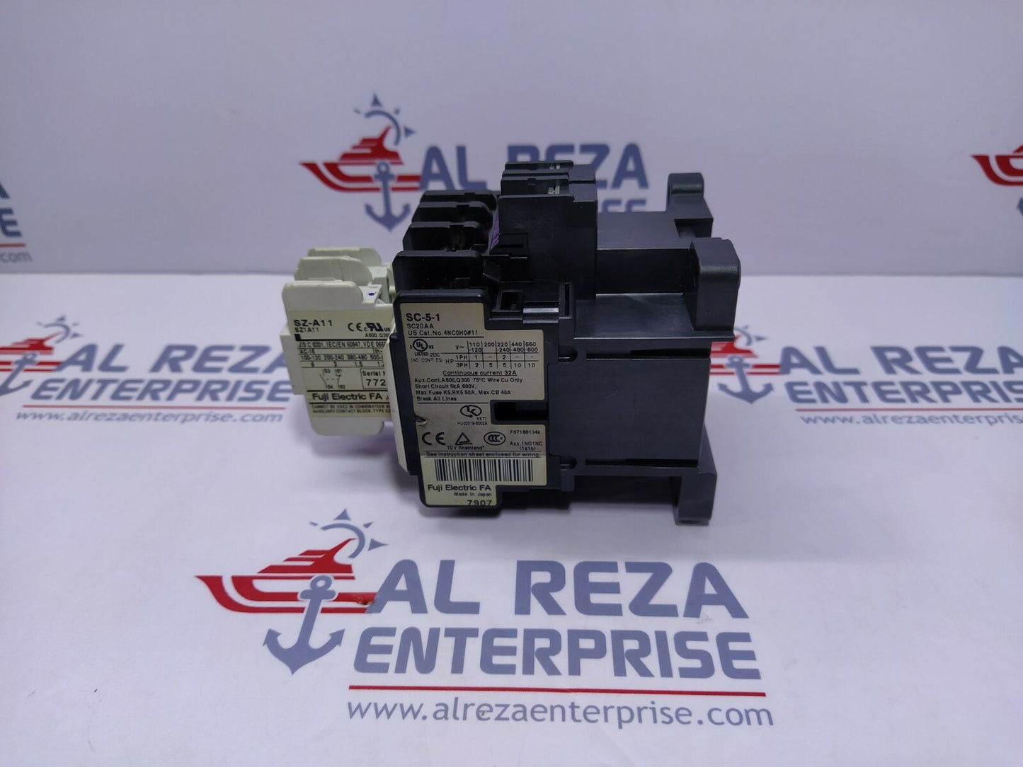 Fuji SC-5-1 (19) Magnetic Contactor 32A Coil 400-440V 4NC0H0-11 Aux Relay SZ-A11