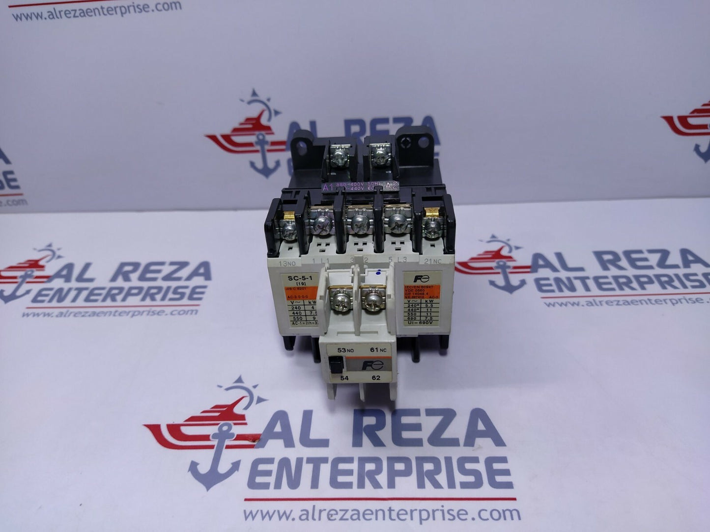 Fuji SC-5-1 (19) Magnetic Contactor 32A Coil 400-440V 4NC0H0-11 Aux Relay SZ-A11