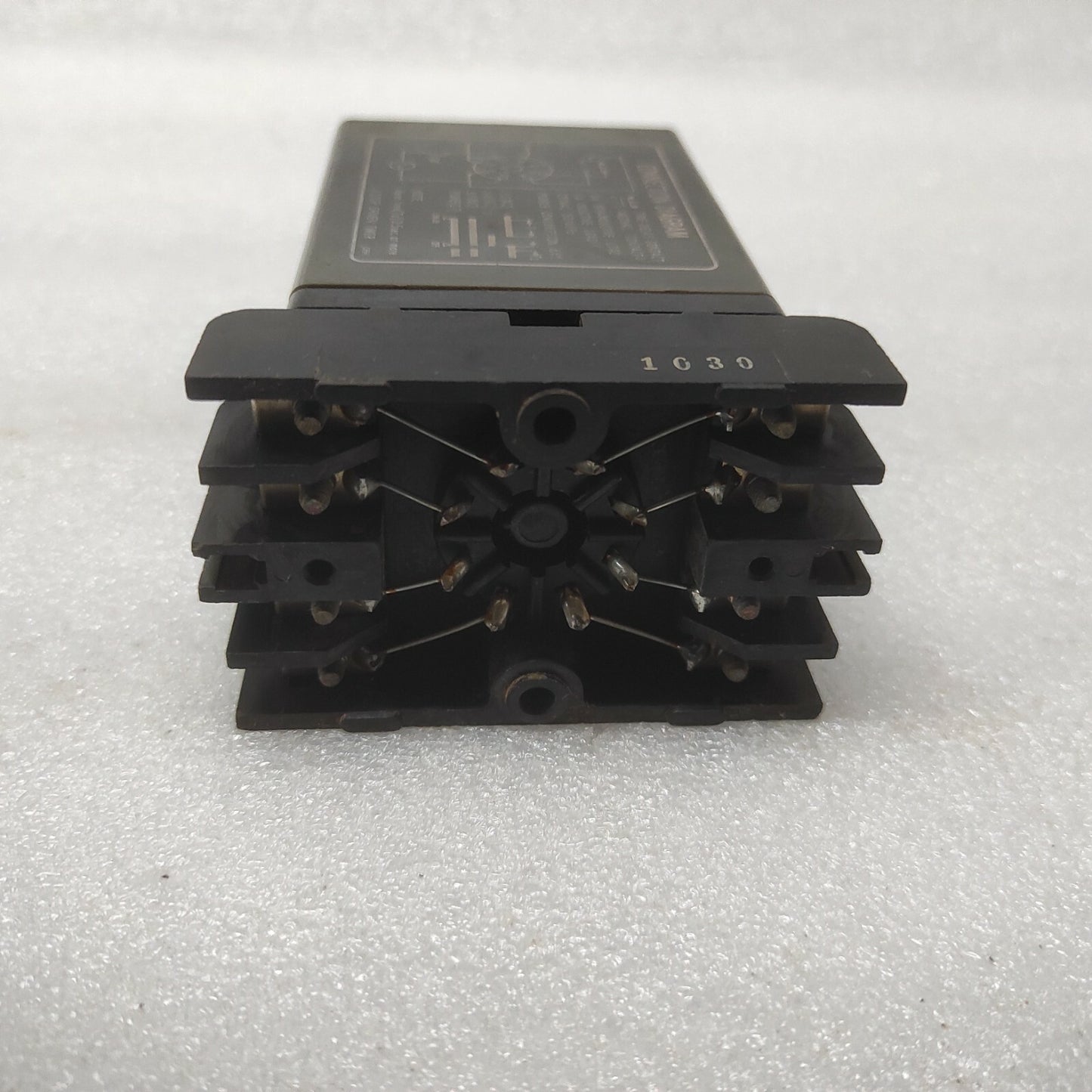 OMRON PE STP-NM SUBMINY TIMER 220VAC 404810