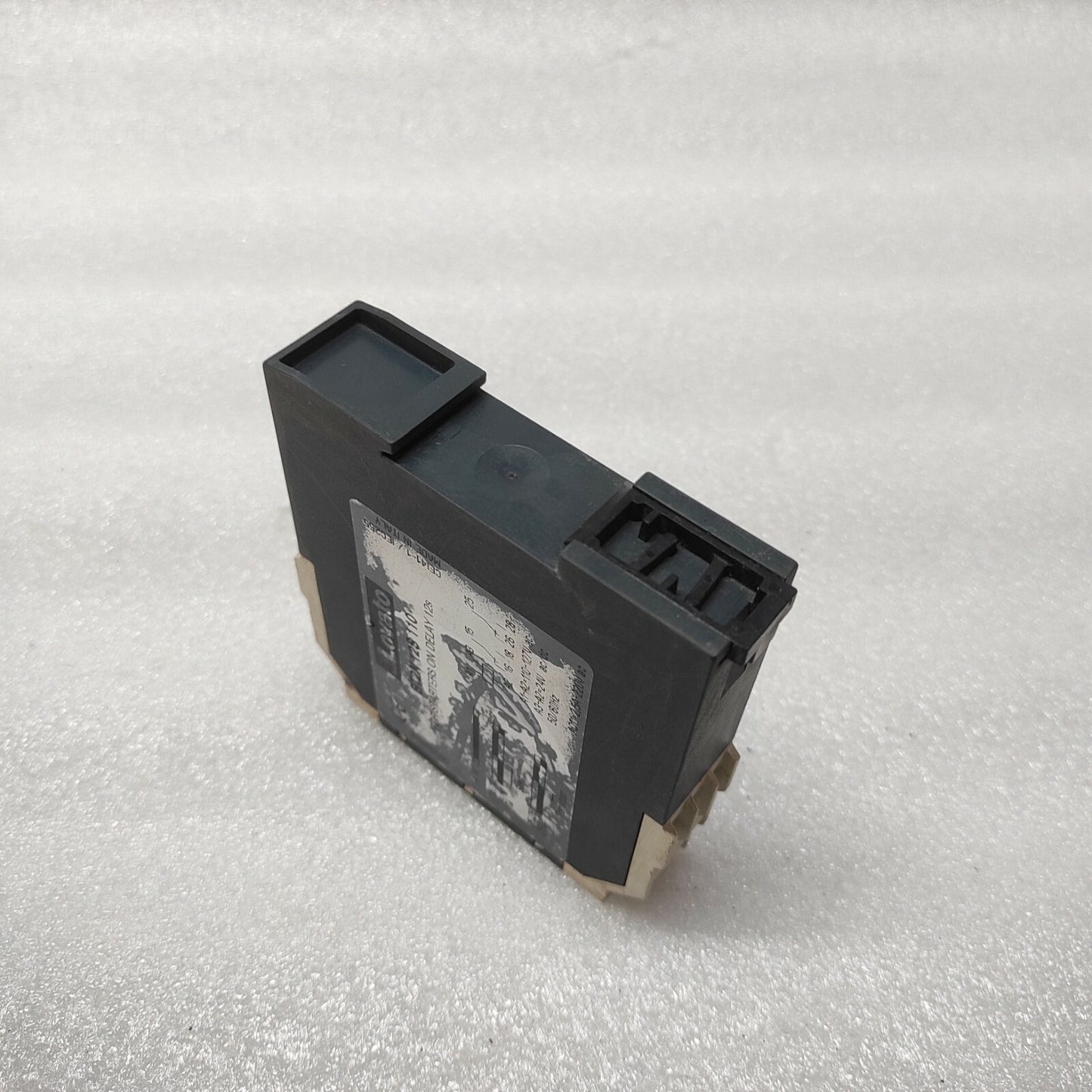 LOVATO BT2N12S110 FOR STARTERS ON DELAY 110-127V AC/24V AC-DC