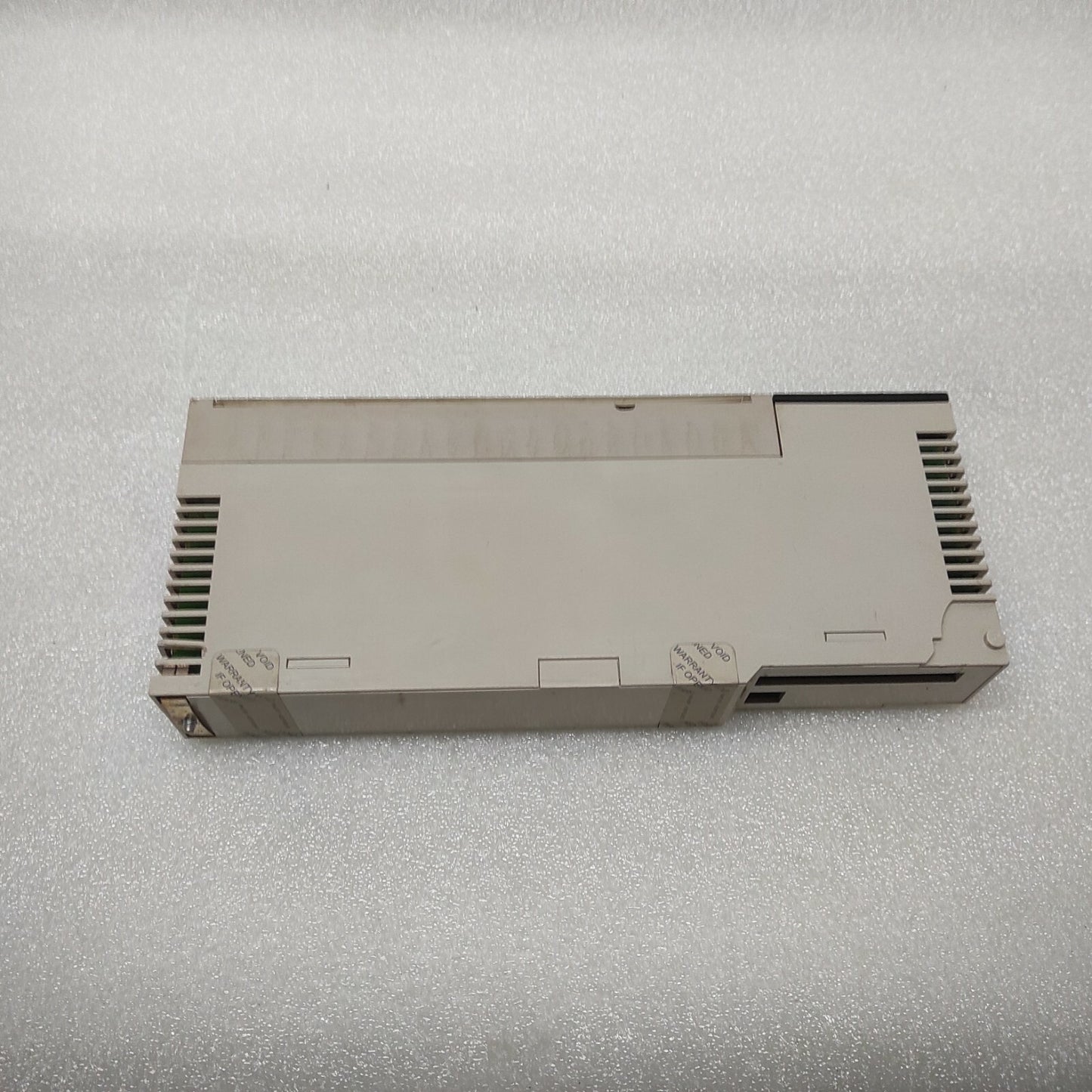 SE 140DDI84100 DC IN 10-60V 8X2