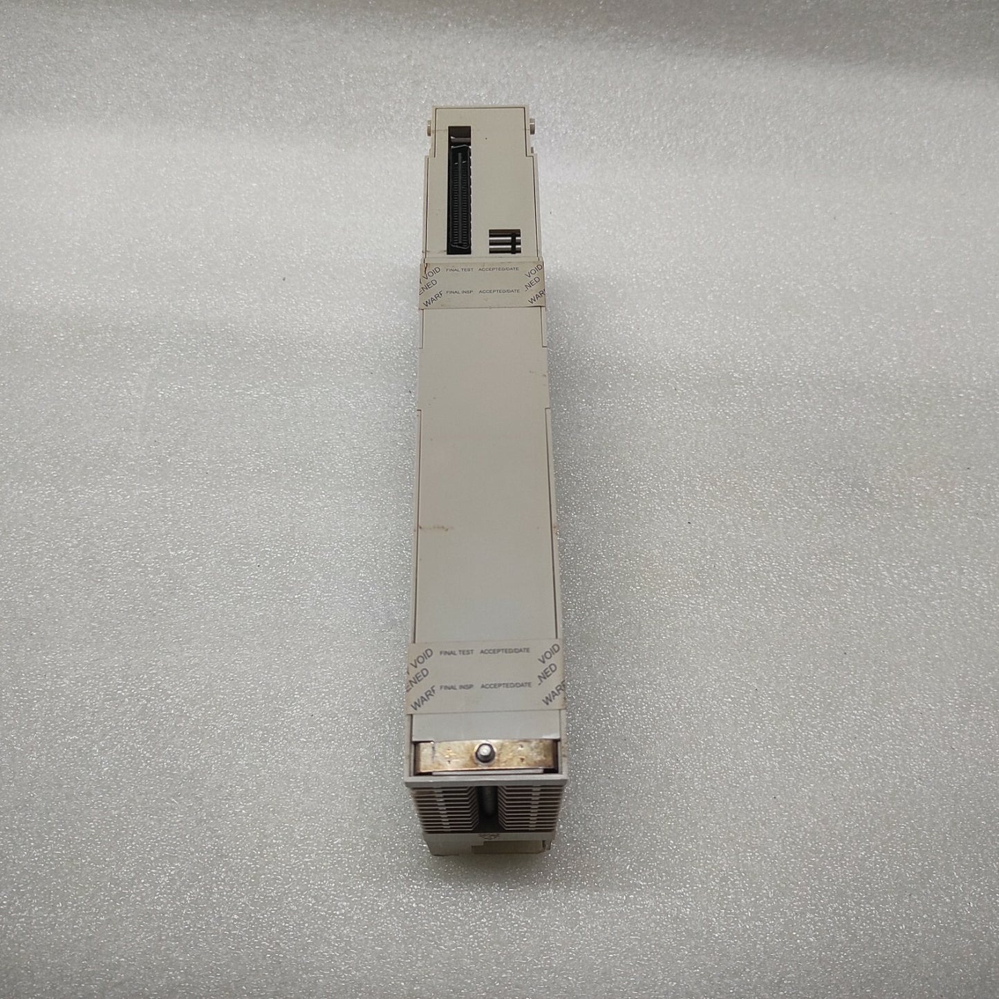 SE 140DDI84100 DC IN 10-60V 8X2