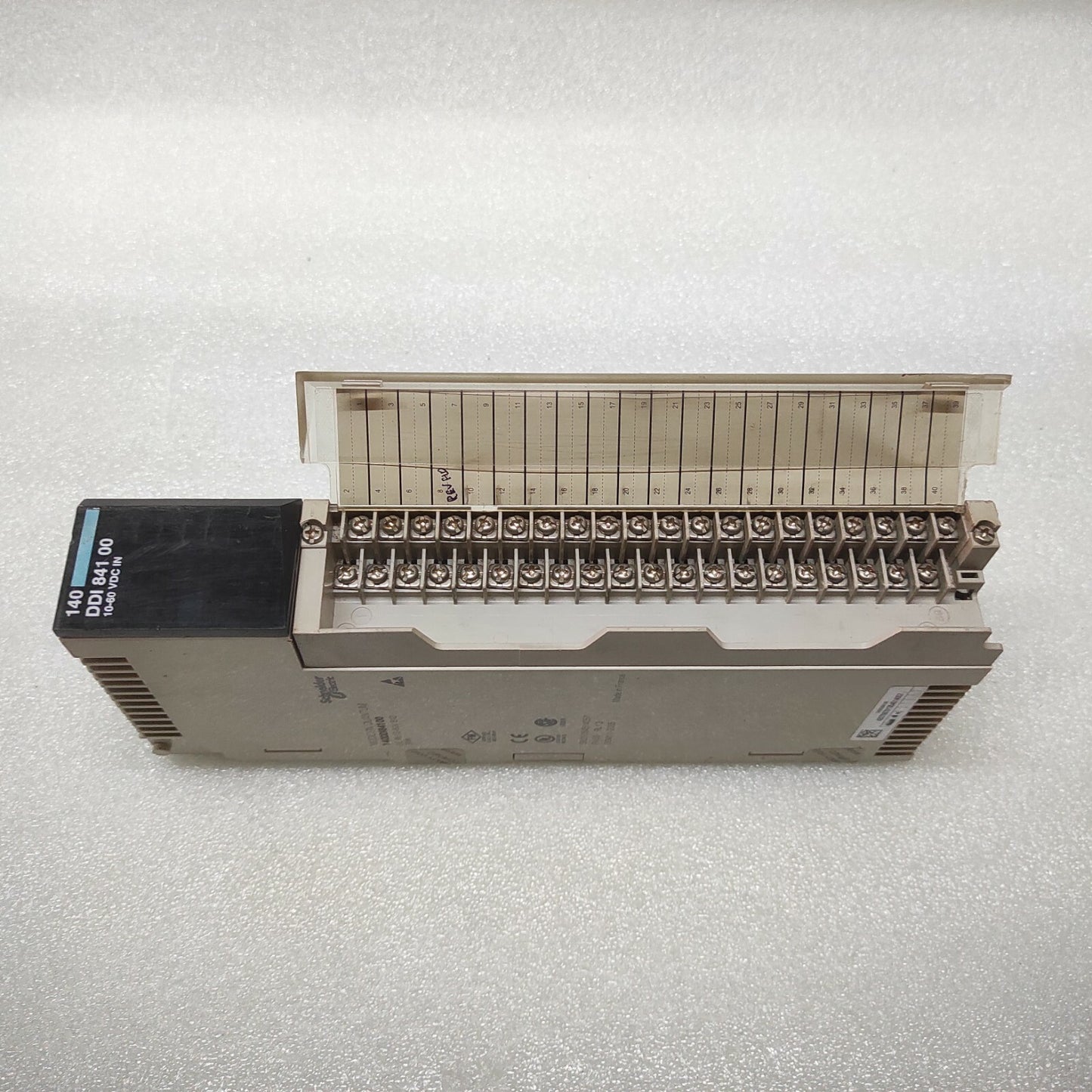 SE 140DDI84100 DC IN 10-60V 8X2