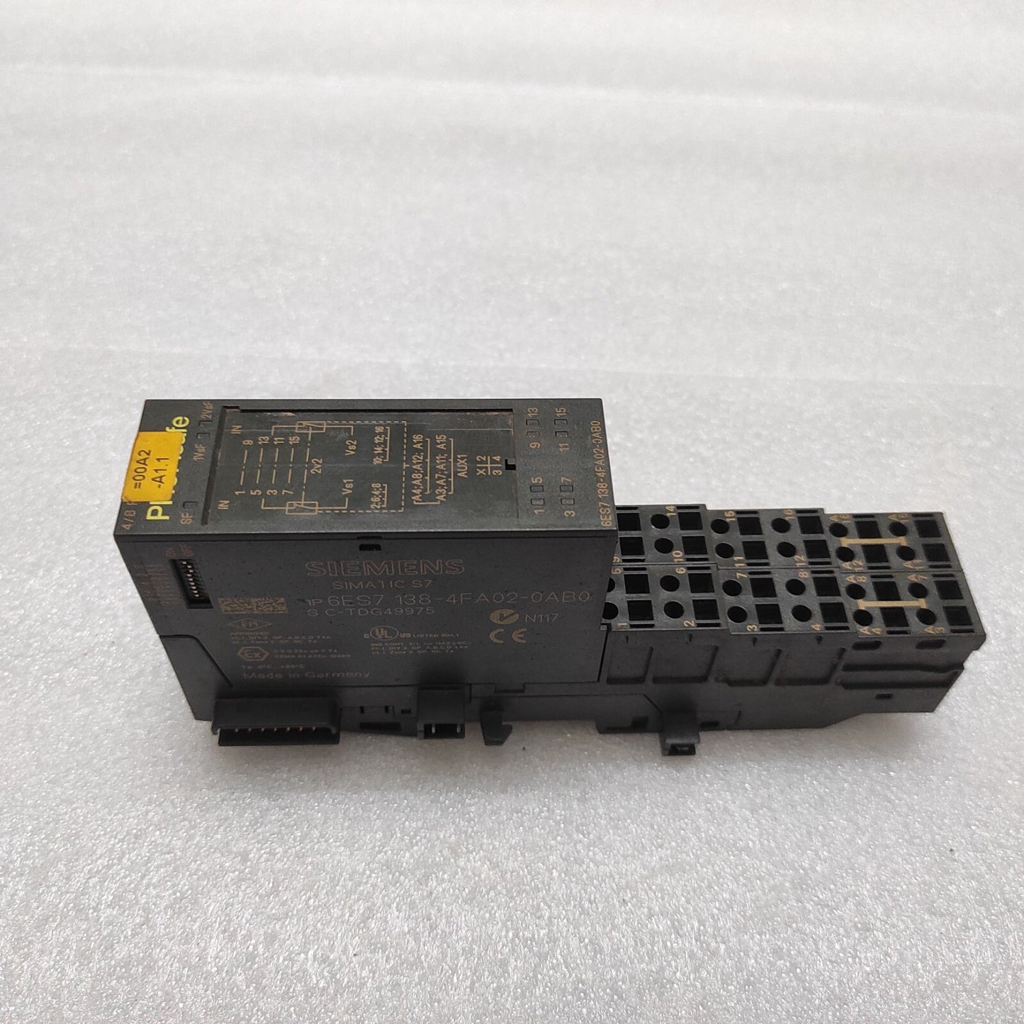 SIEMENS 6ES7 138-4FA02-0AB0 ET200S I/O MODULE 24VDC