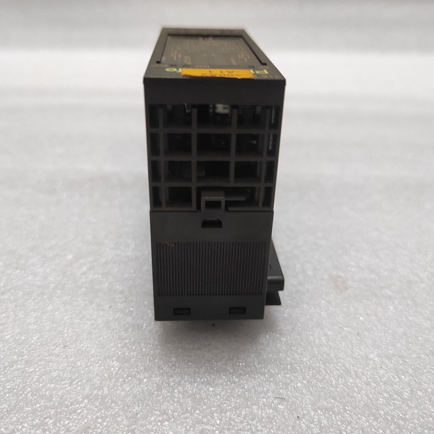 SIEMENS 6ES7 138-4FA02-0AB0 ET200S I/O MODULE 24VDC