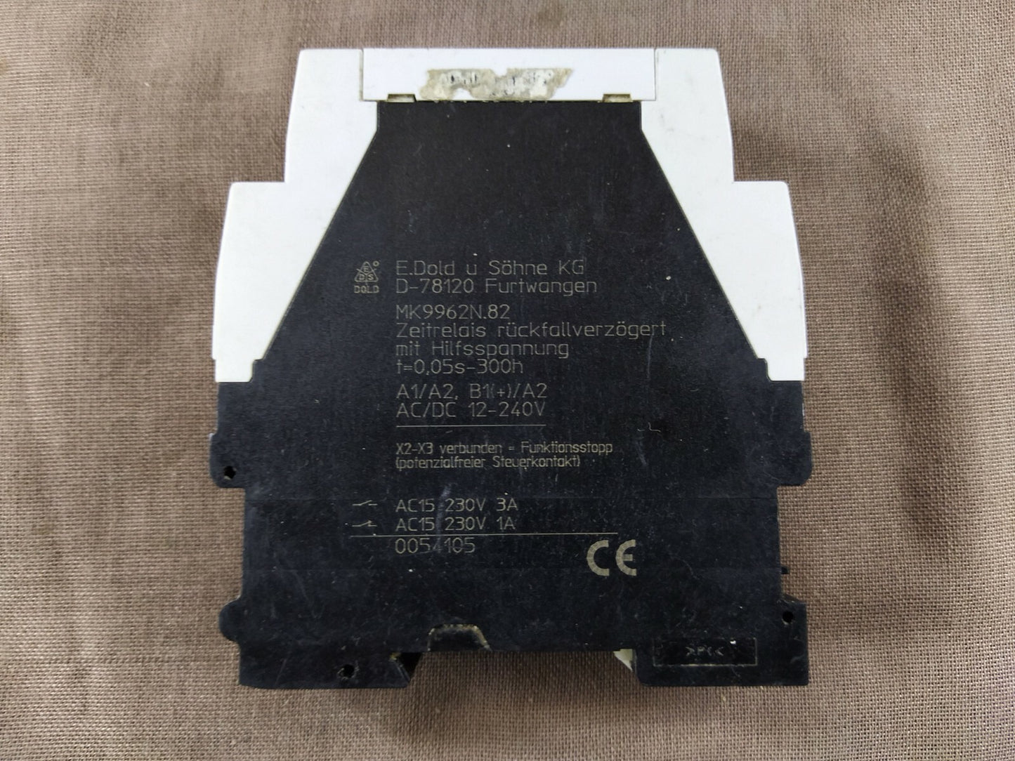Dold MK9962N.82 Timer 0.05-300h Release Delay 12-240V 0054105 MK9962N82