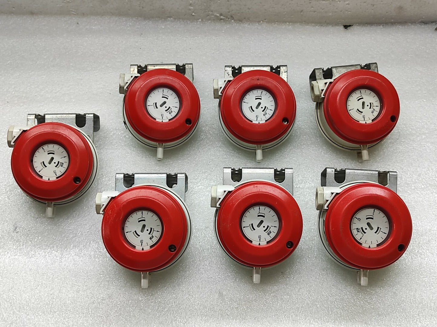 FISCHER DS3599000000 PRESSURE SWITCH 0.2-3 MBAR