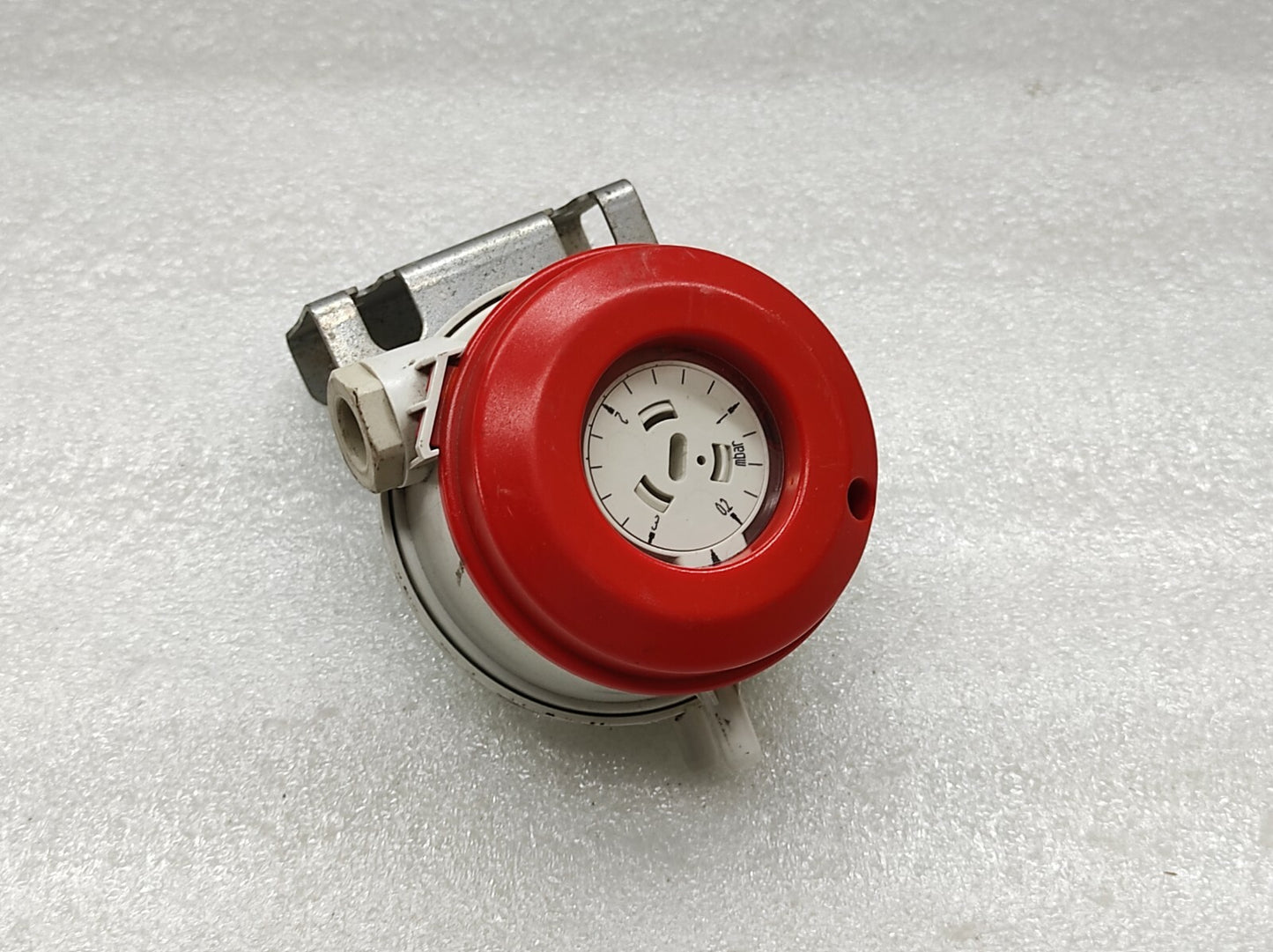 FISCHER DS3599000000 PRESSURE SWITCH 0.2-3 MBAR