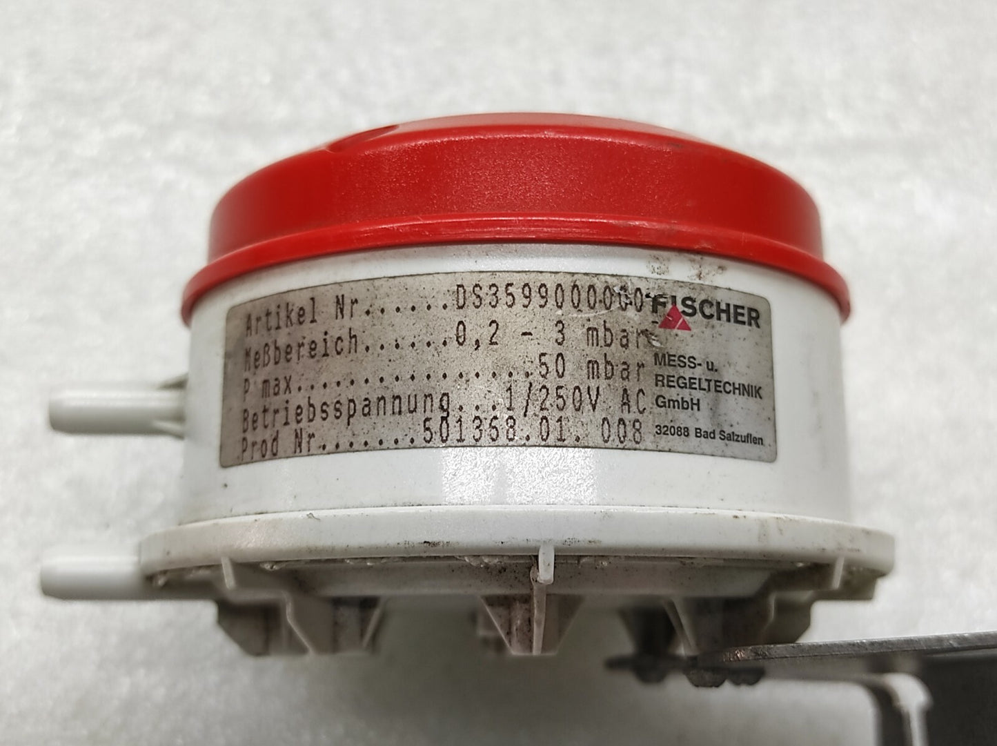 FISCHER DS3599000000 PRESSURE SWITCH 0.2-3 MBAR